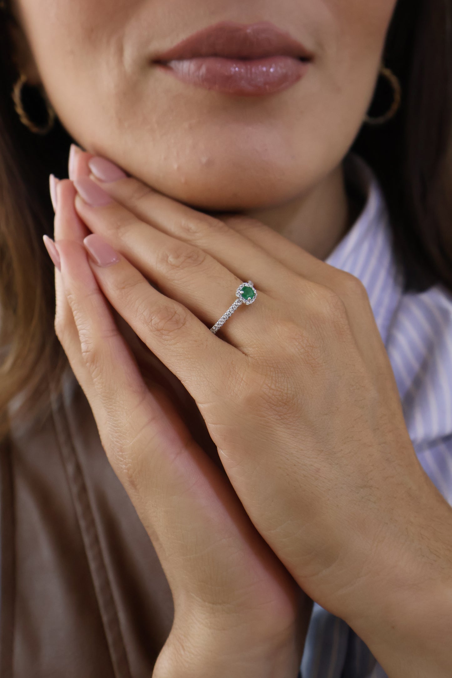 Anillo Nemesis en Oro con Esmeralda 0.30ct