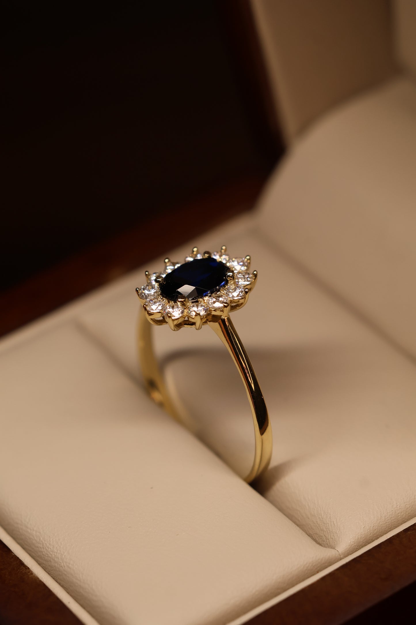 Anillo en Oro Amarillo 14k con Circonia Mod. 15881