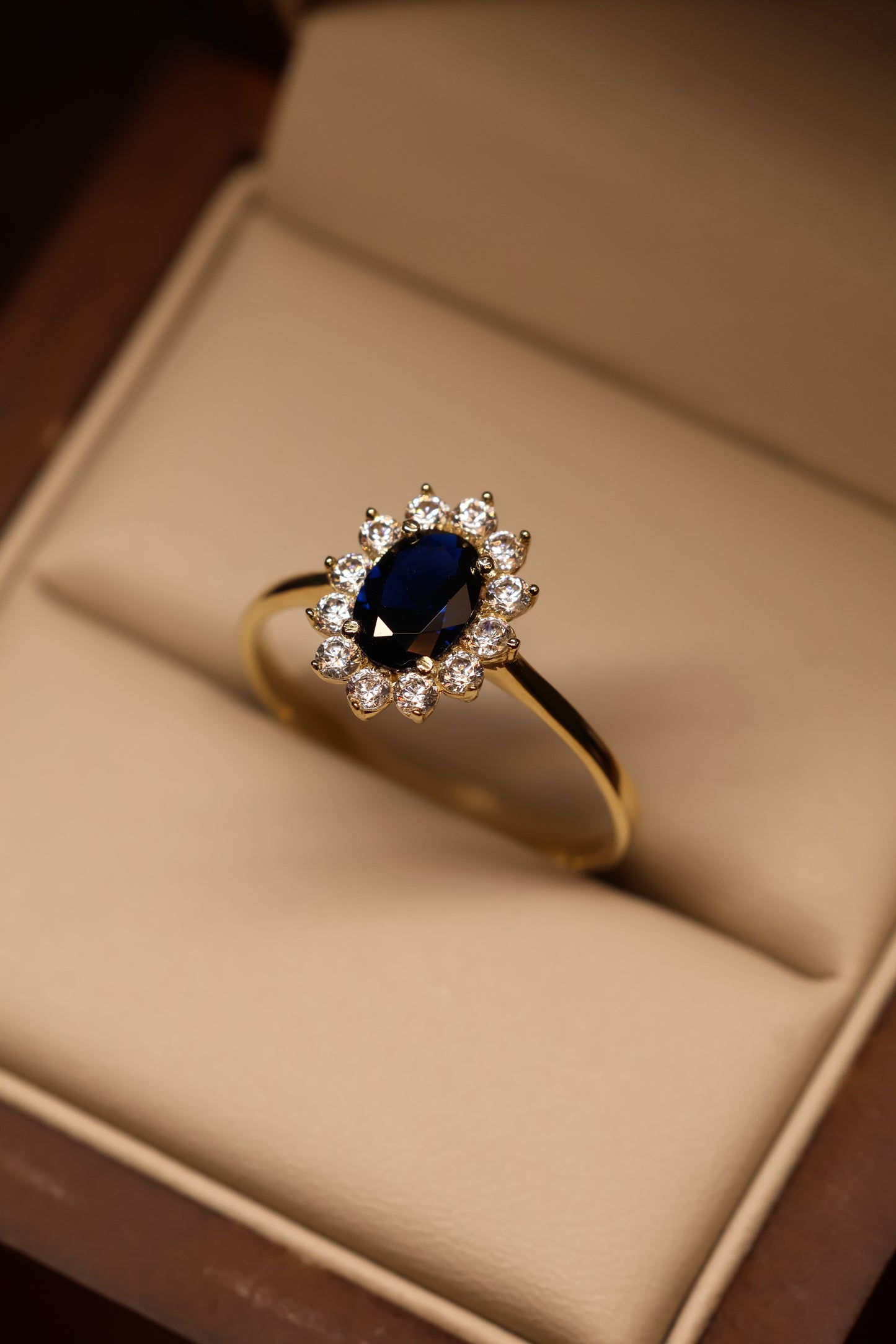 Anillo en Oro Amarillo 14k con Circonia Mod. 15881