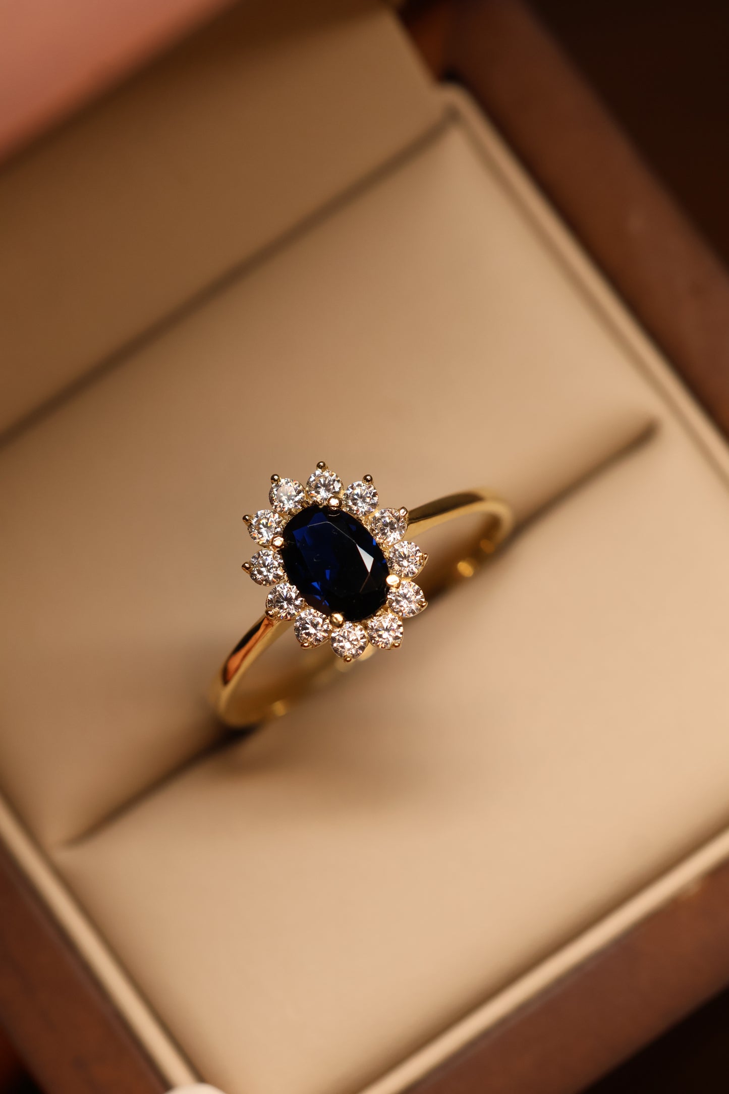 Anillo en Oro Amarillo 14k con Circonia Mod. 15881