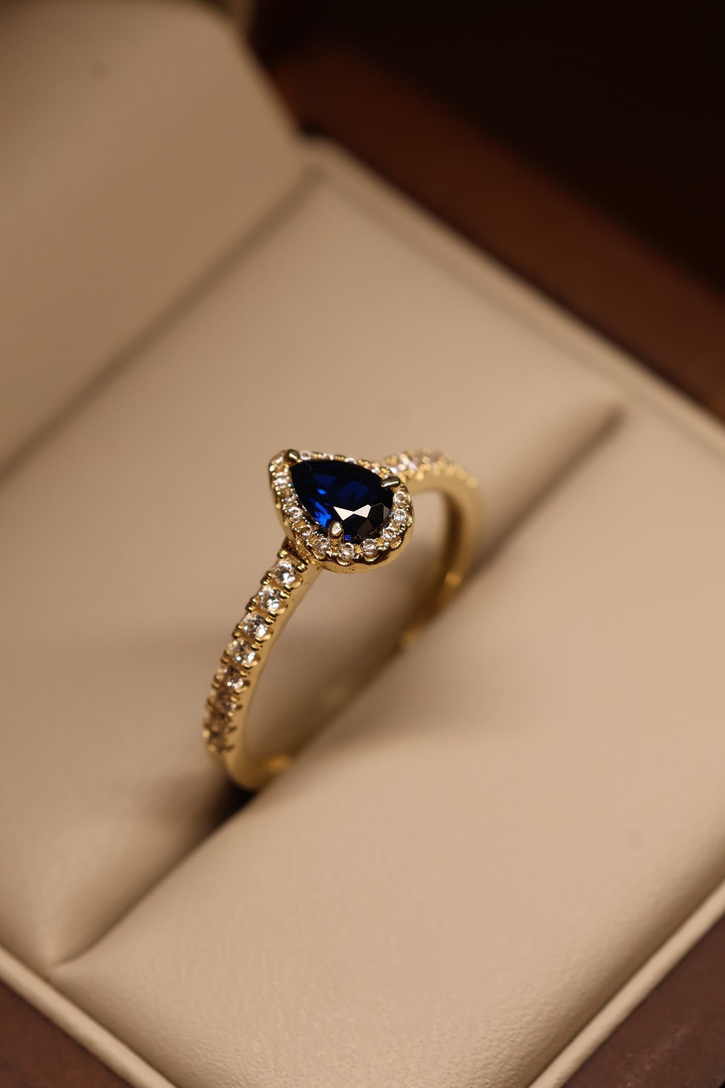 Anillo en Oro Amarillo 14k con Circonia Mod. 15882
