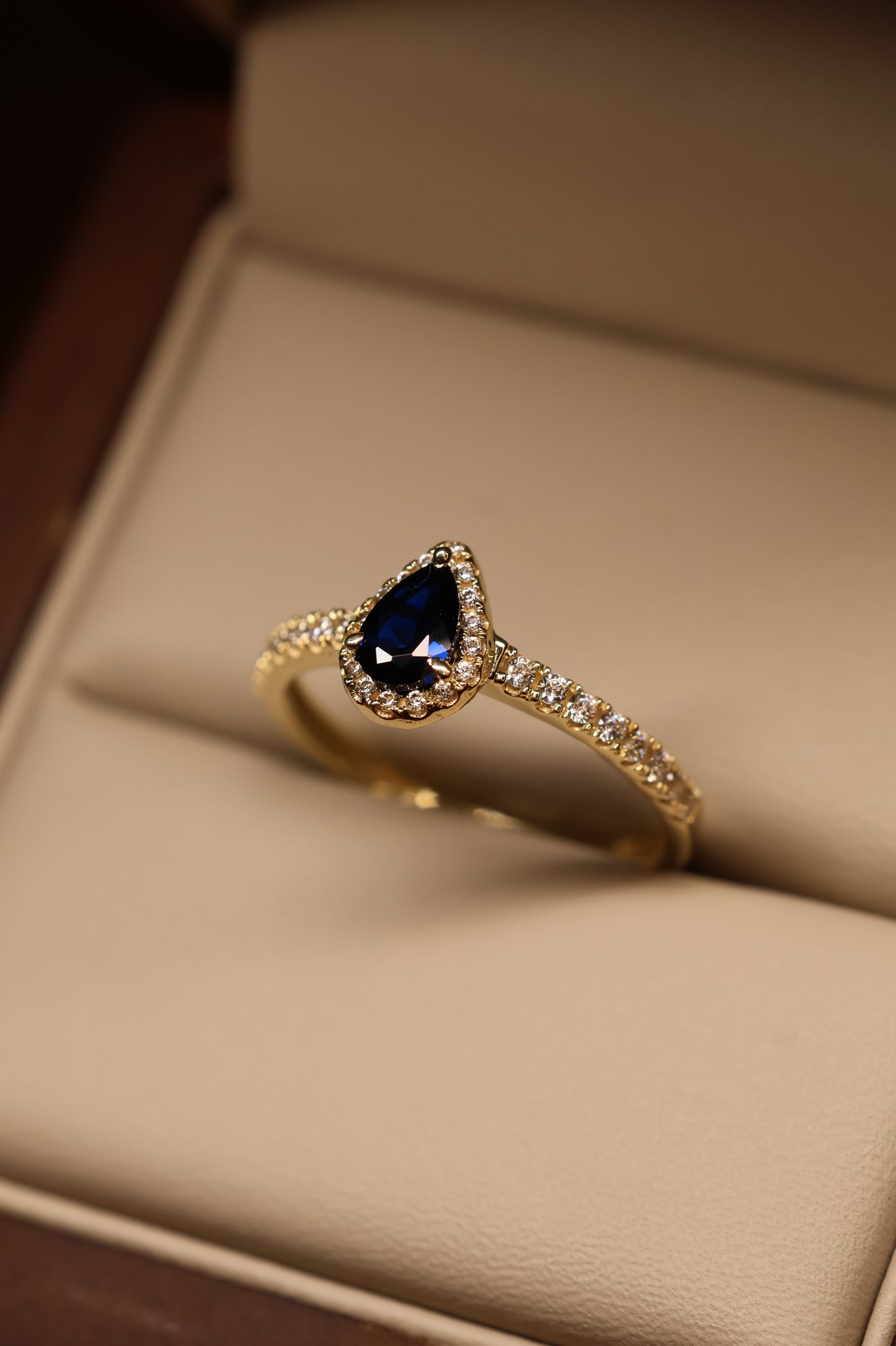 Anillo en Oro Amarillo 14k con Circonia Mod. 15882