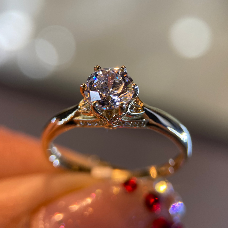 Anillo de compromiso en oro