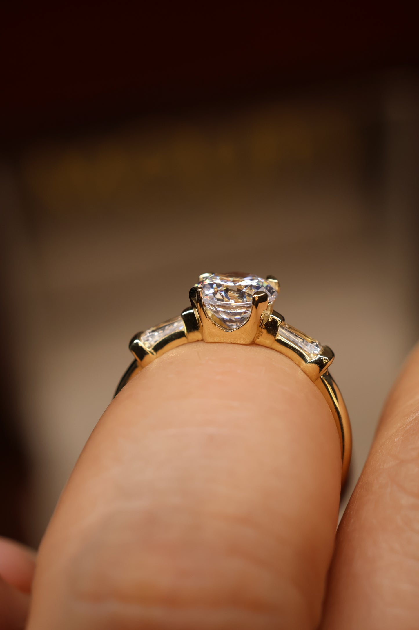 Anillo en Oro Amarillo 14k con Circonia Mod. 15889