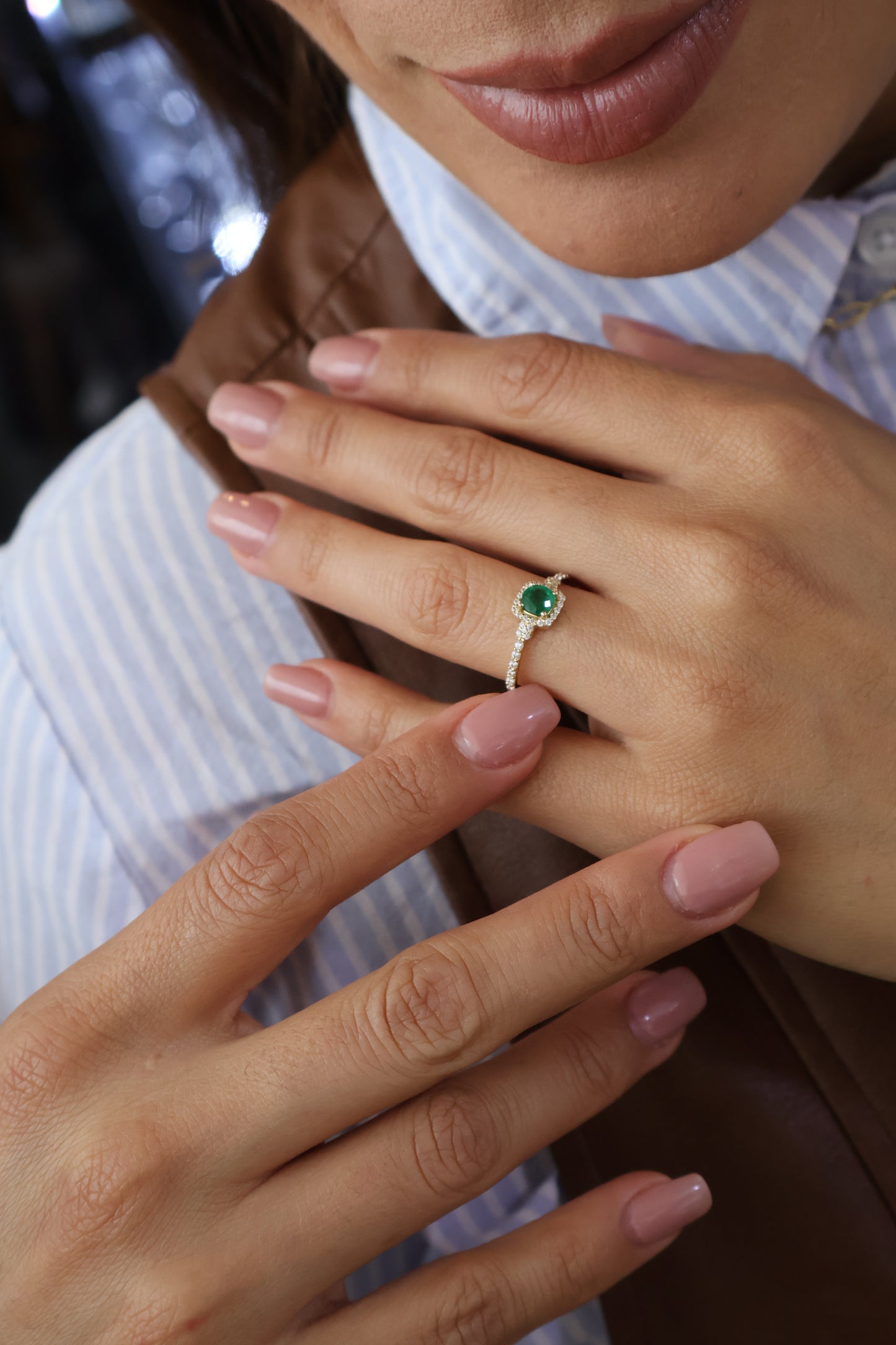 Anillo Cloe en Oro 14k con Esmeralda 0.50 ct