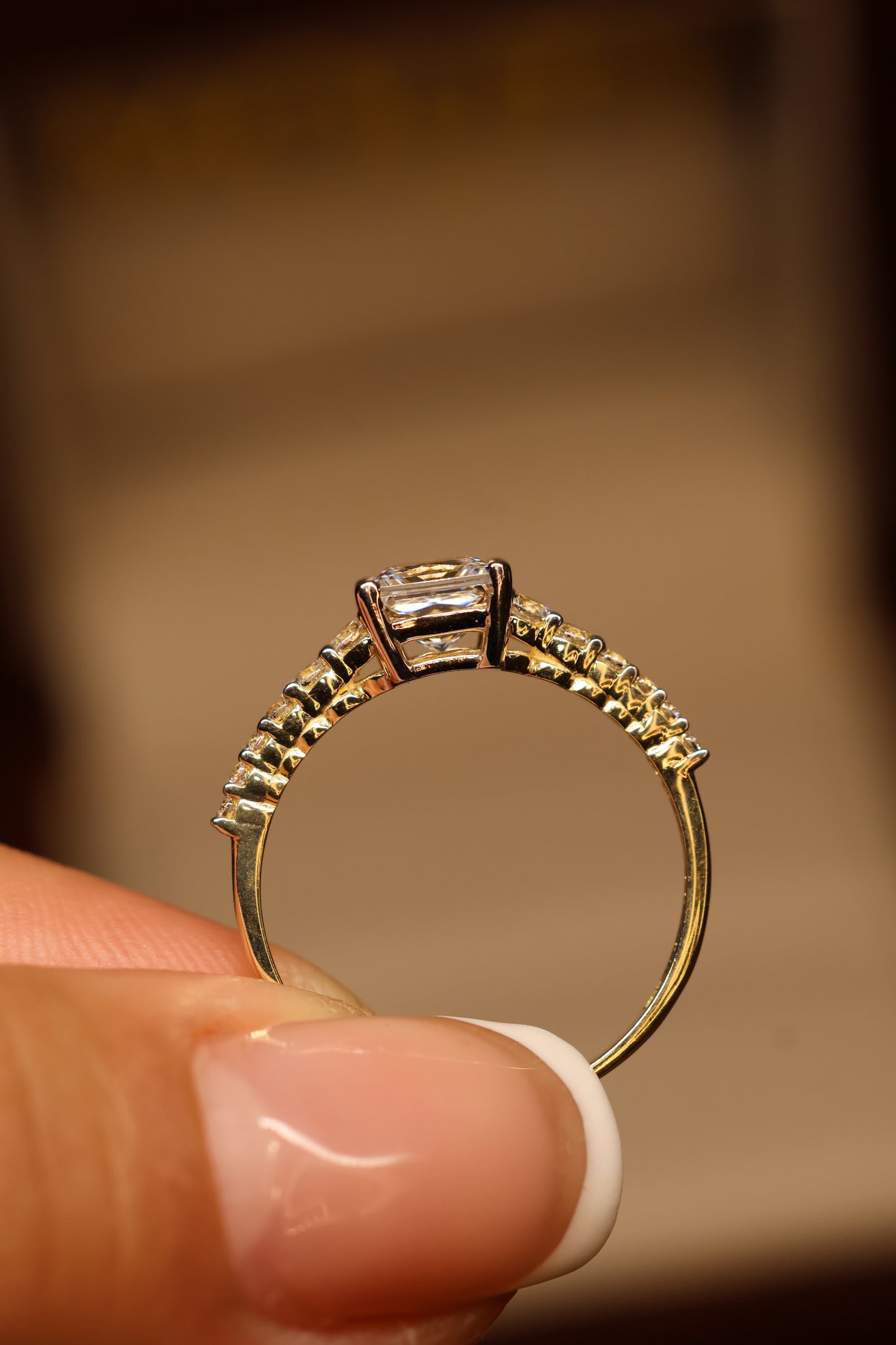 Anillo en Oro Amarillo 14k con Circonia Mod. 15887