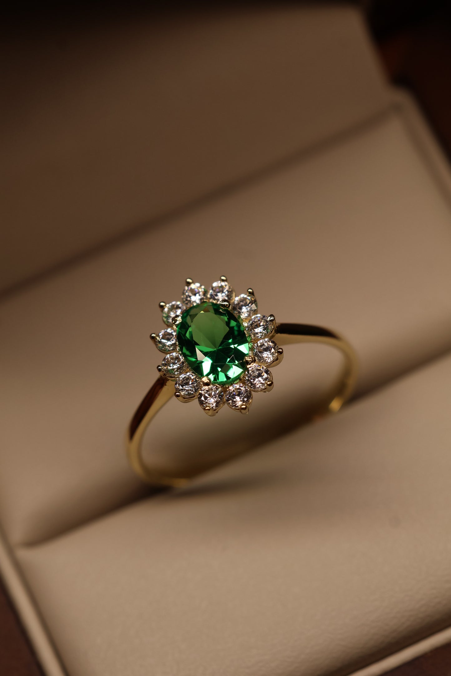 Anillo en Oro Amarillo 14k con Circonia Mod. 15880