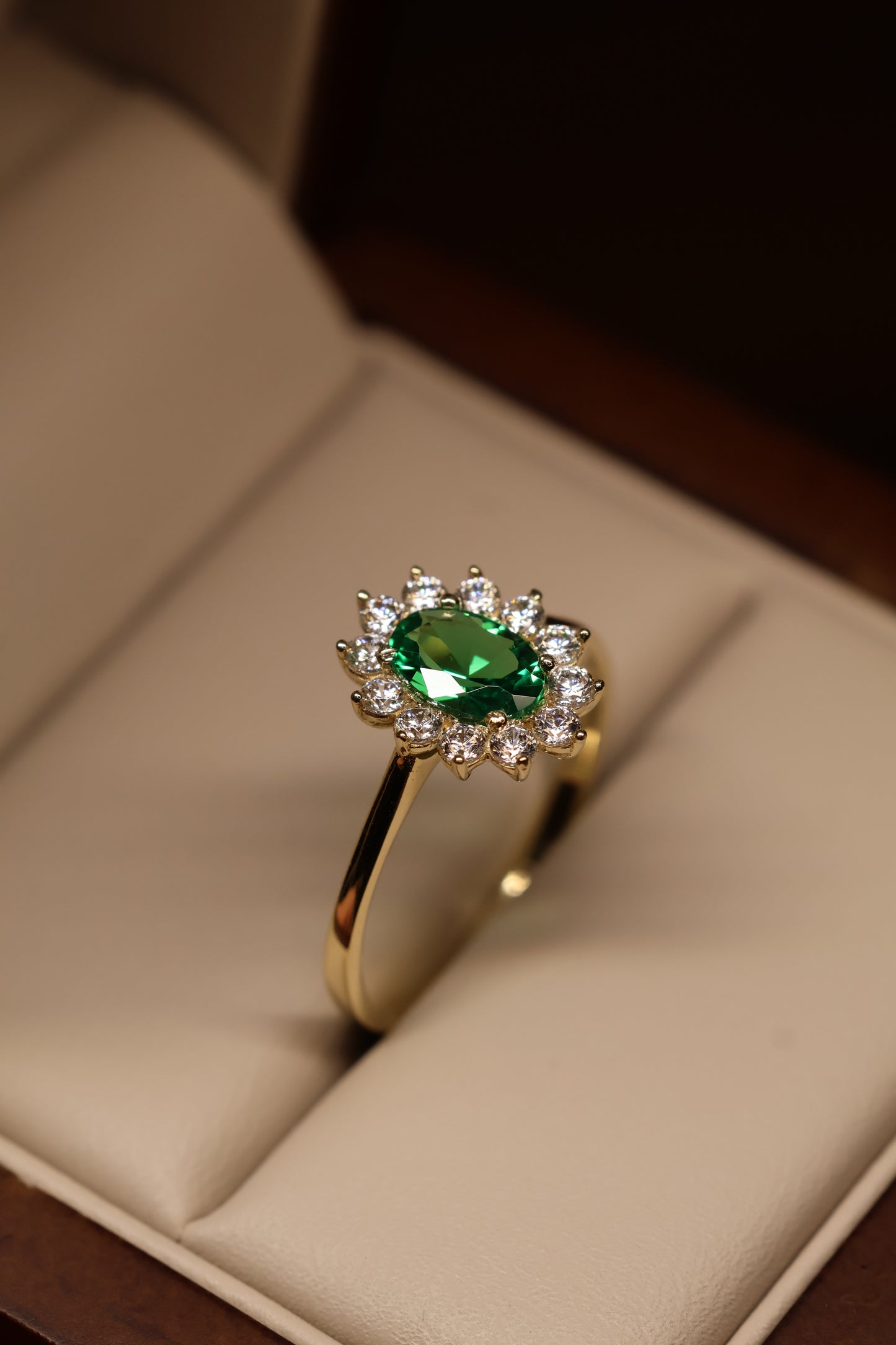 Anillo en Oro Amarillo 14k con Circonia Mod. 15880