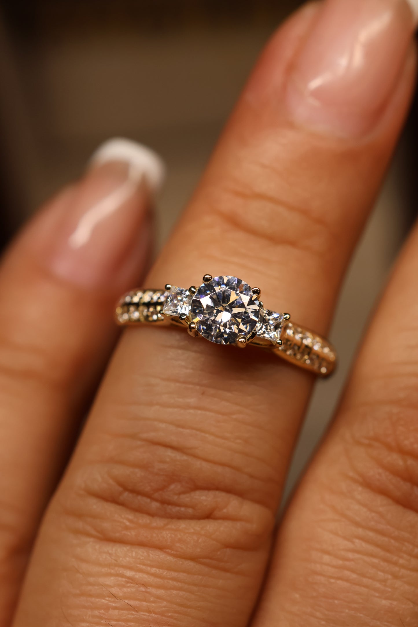 Anillo en Oro Amarillo 14k con Circonia Mod. 15879