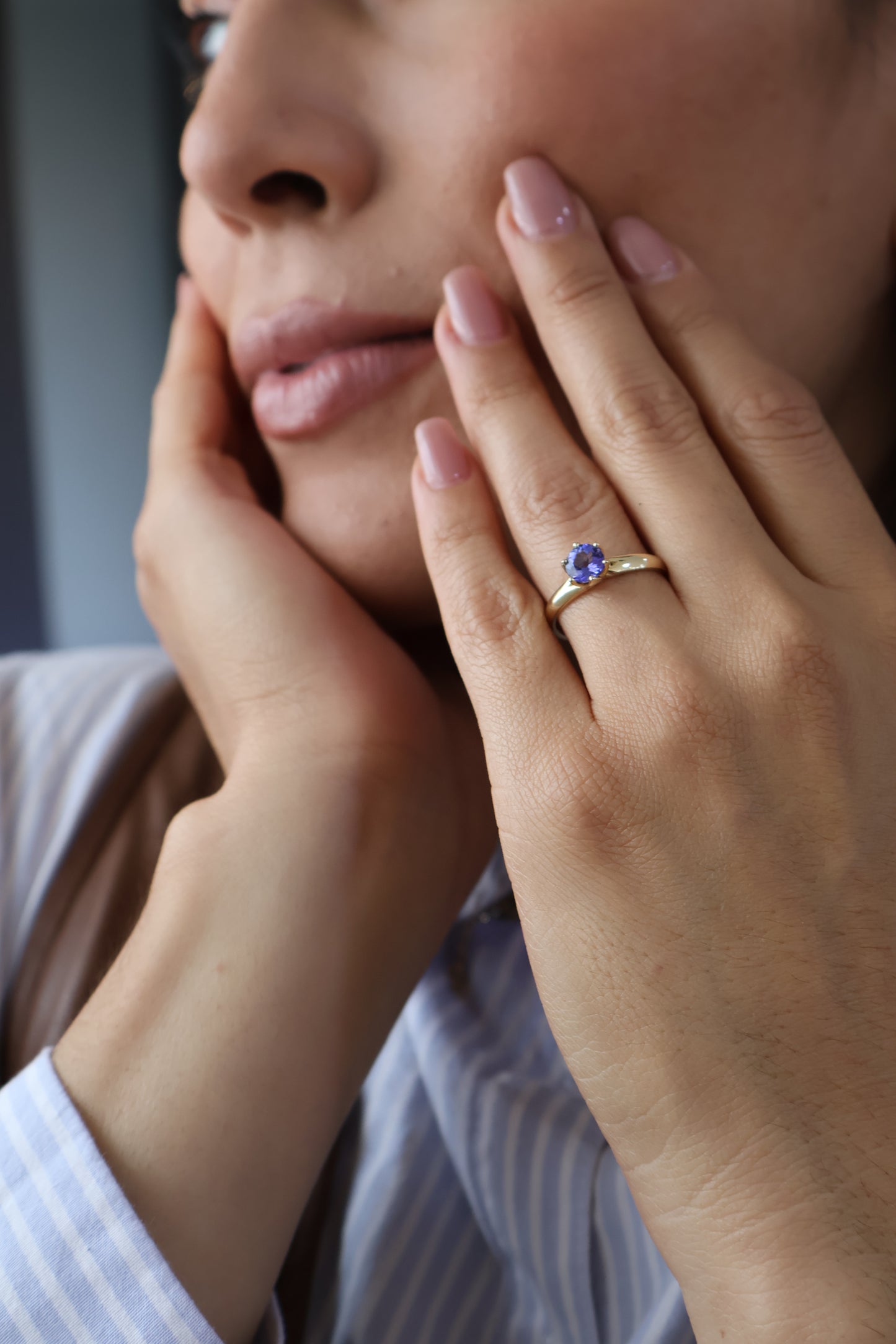 Anillo Amy en Oro con Tanzanita 0.80 ct