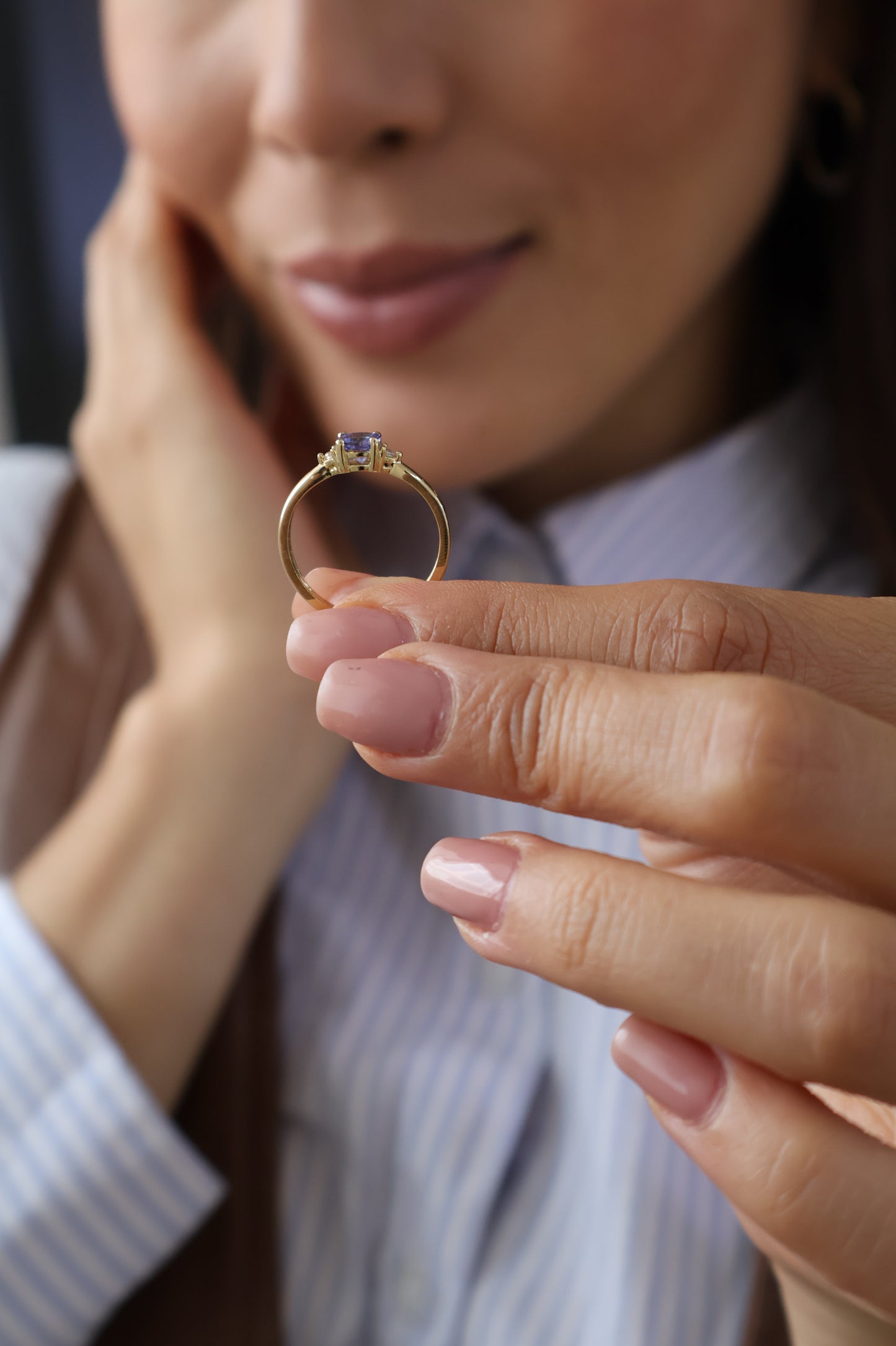 Anillo Ashley en Oro con Tanzanita 0.60 ct