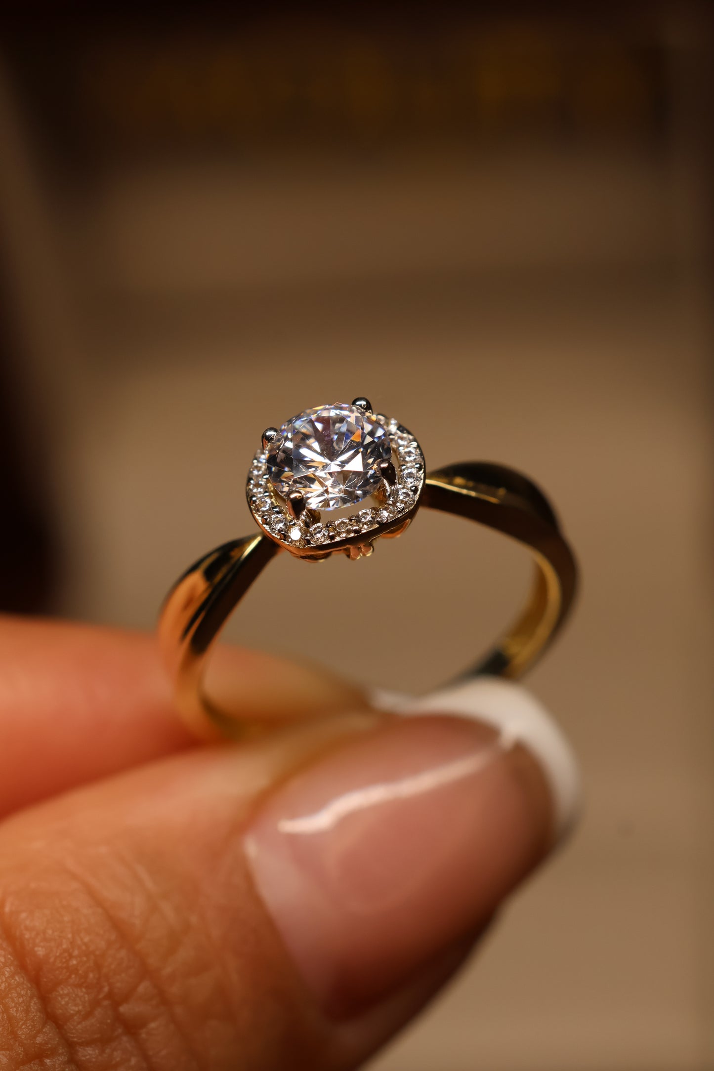 Anillo en Oro Amarillo 14k con Circonia Mod. 15885