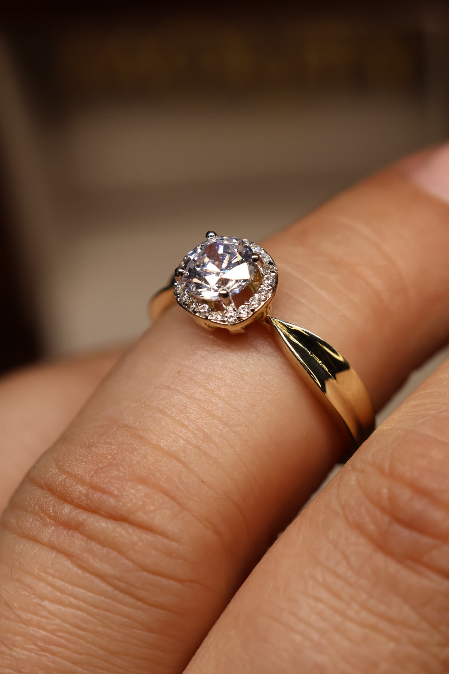 Anillo en Oro Amarillo 14k con Circonia Mod. 15885