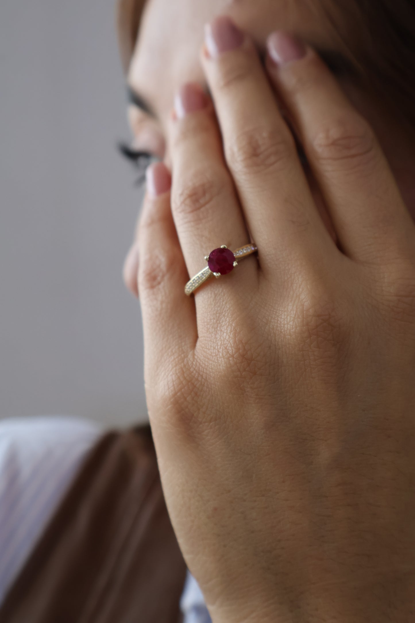 Anillo Melani en Oro 14k con Rubi 1.1ct