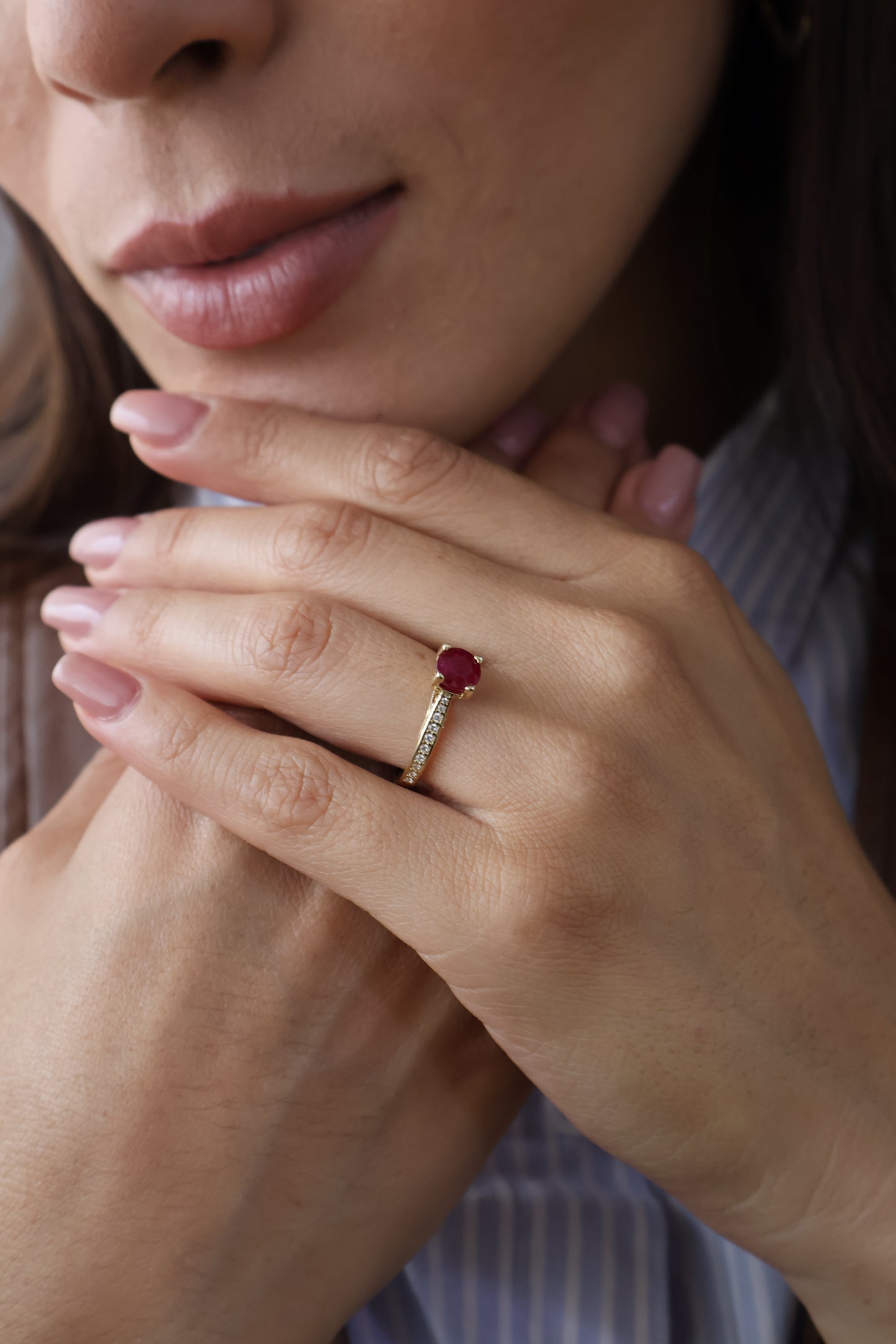 Anillo Melani en Oro 14k con Rubi 1.1ct