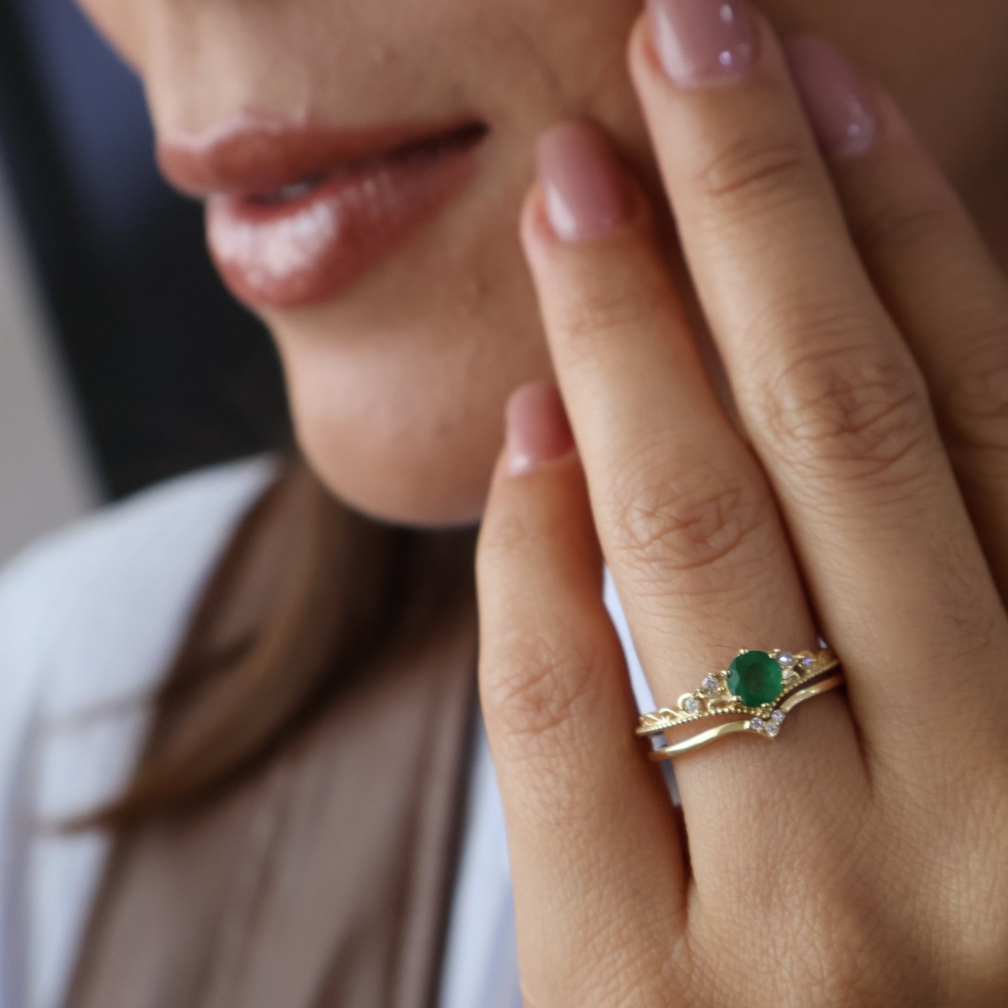 Dúo de Anillos Cleopatra en Oro con Esmeralda y Circonias 0.53 ct