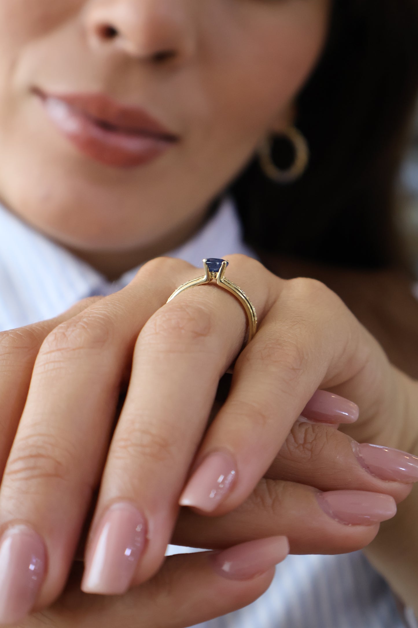 Anillo Joile en Oro Amarillo 14k con Zafiro 0.60 ct