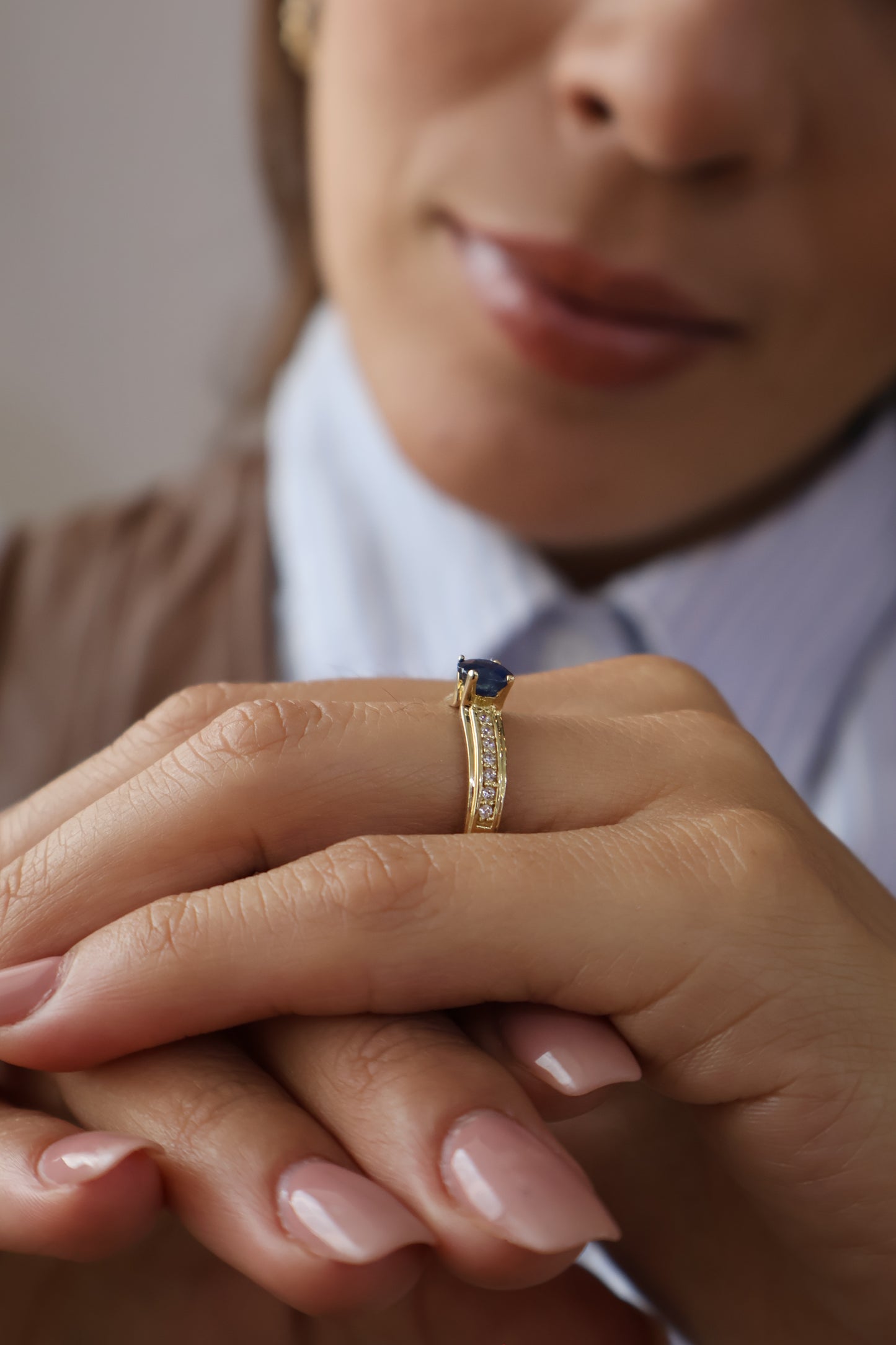 Anillo Joile en Oro Amarillo 14k con Zafiro 0.60 ct