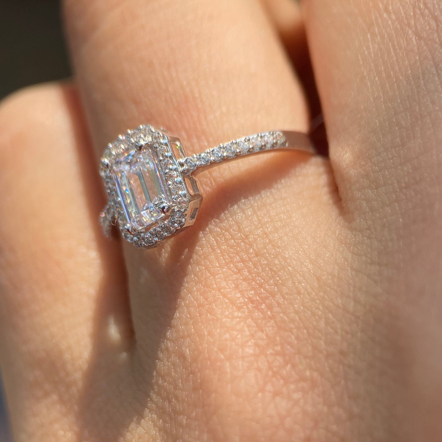 Anillo en Oro Blanco 10K Mod. 15891