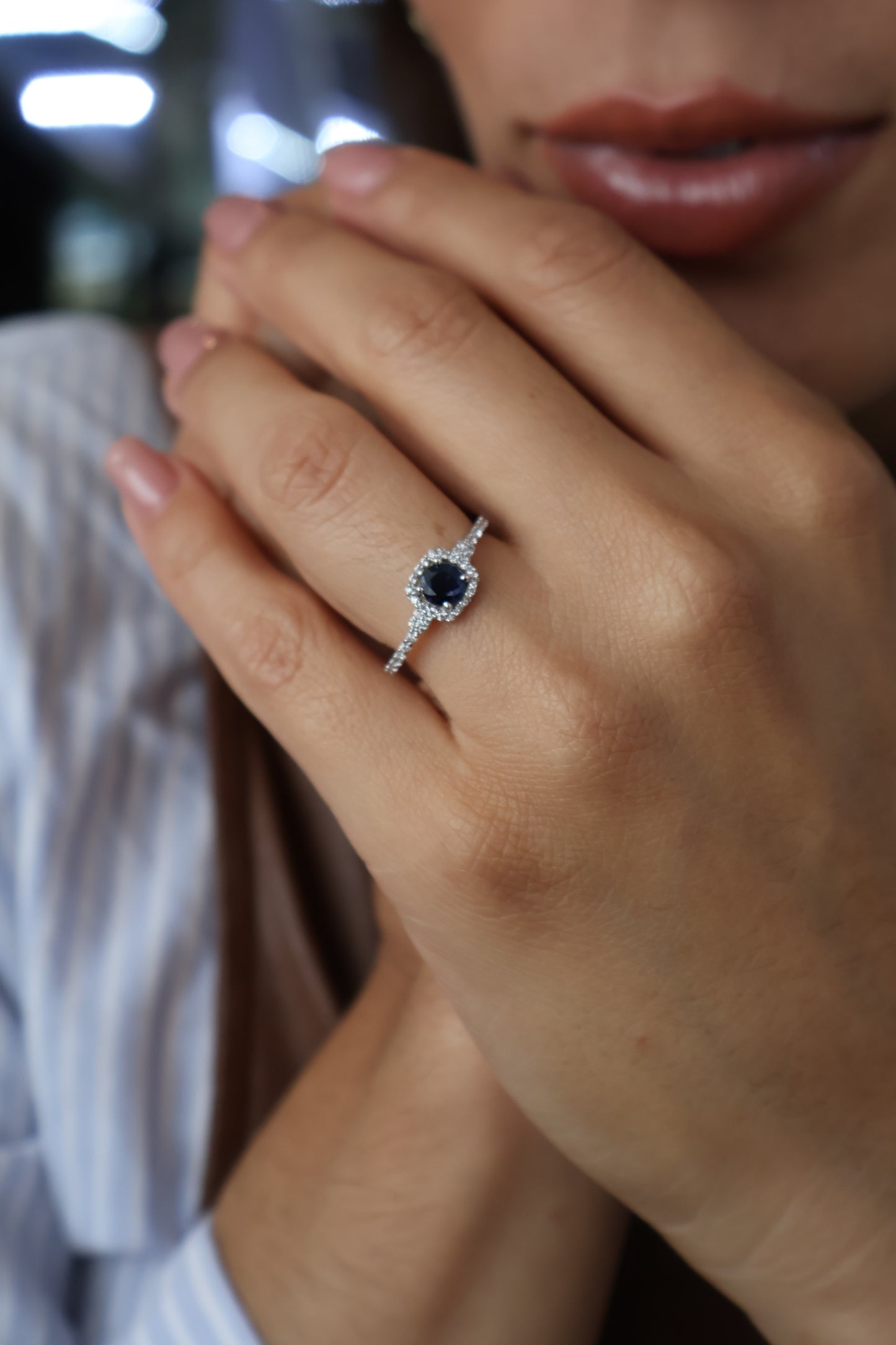 Anillo Alissa en Oro Blanco 14k con Zafiro 0.50 ct