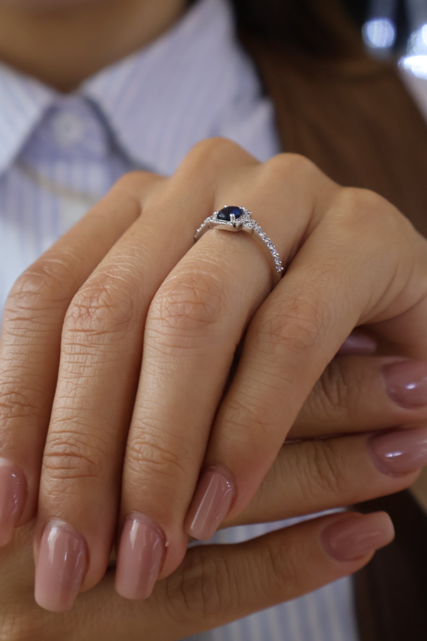 Anillo Alissa en Oro Blanco 14k con Zafiro 0.50 ct
