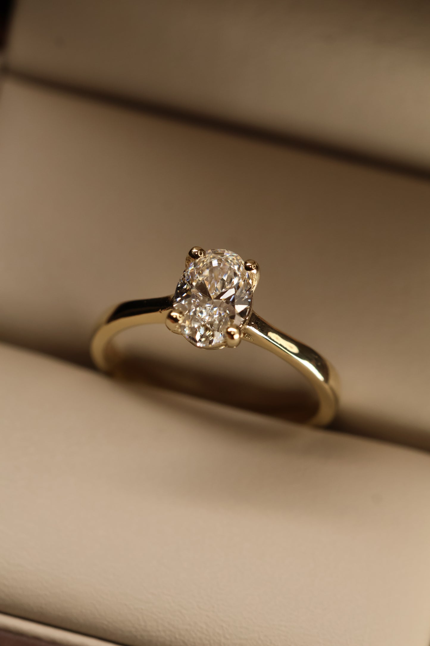 Anillo Elan en Oro Amarillo 14K con Diamante de Laboratorio de 1.03ct | IGI