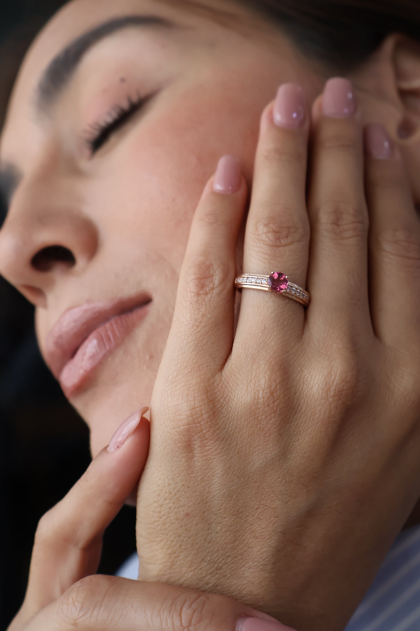 Anillo Constanza en Oro Rosa 14k con Turmalina 0.50 ct
