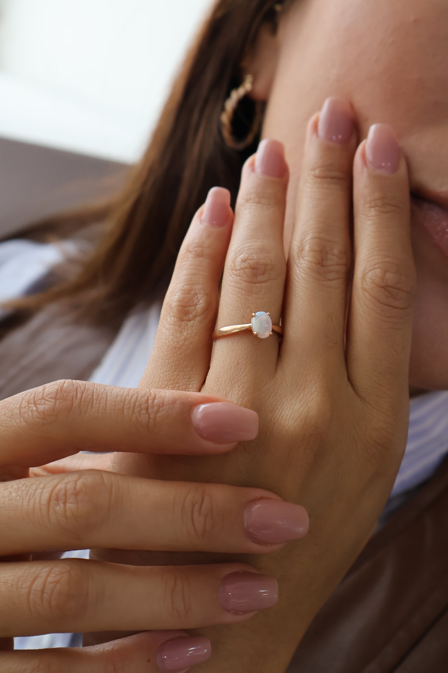 Anillo Rose en Oro Rosa 14k con Opalo 0.70 ct
