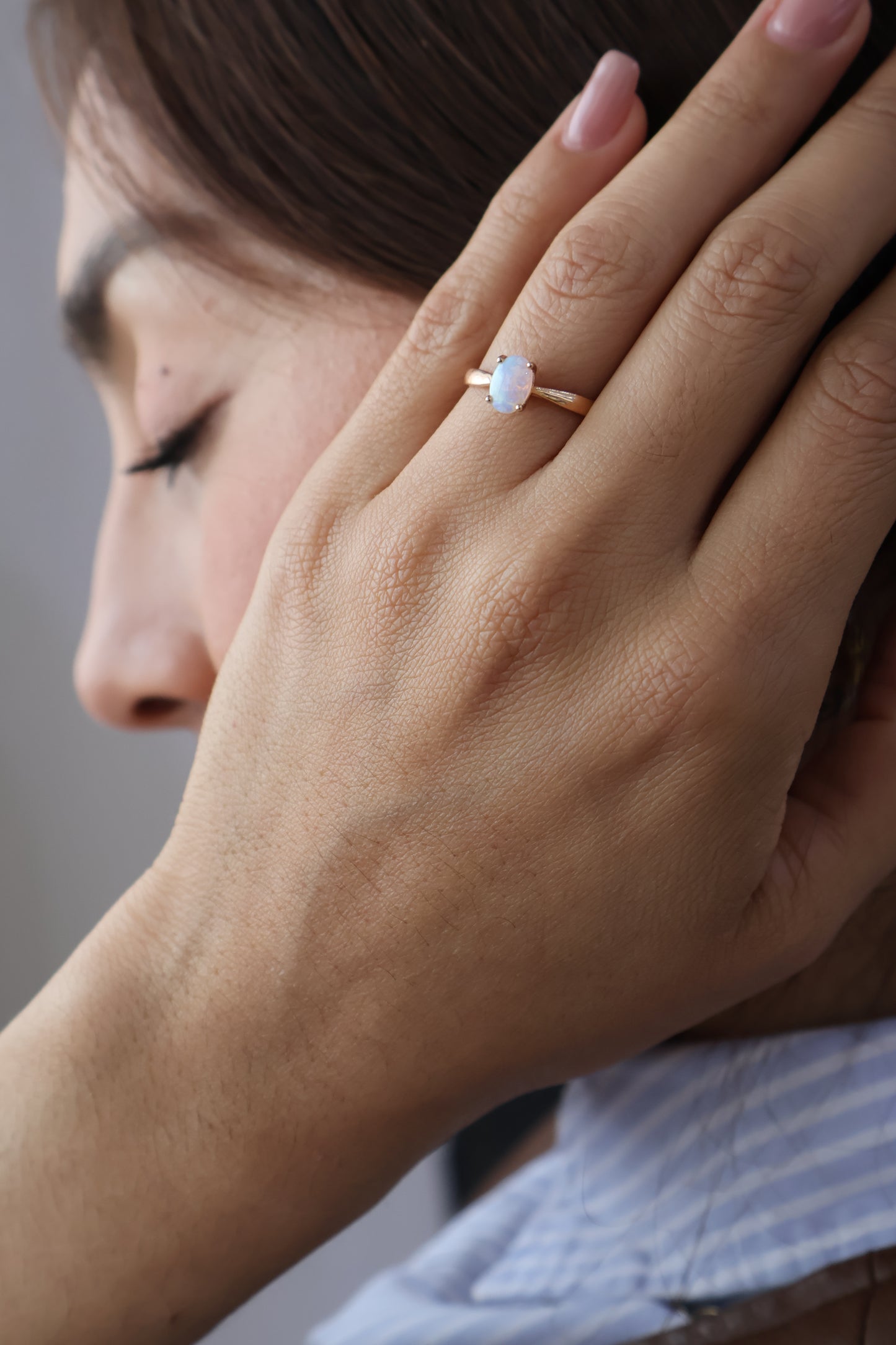 Anillo Rose en Oro Rosa 14k con Opalo 0.70 ct