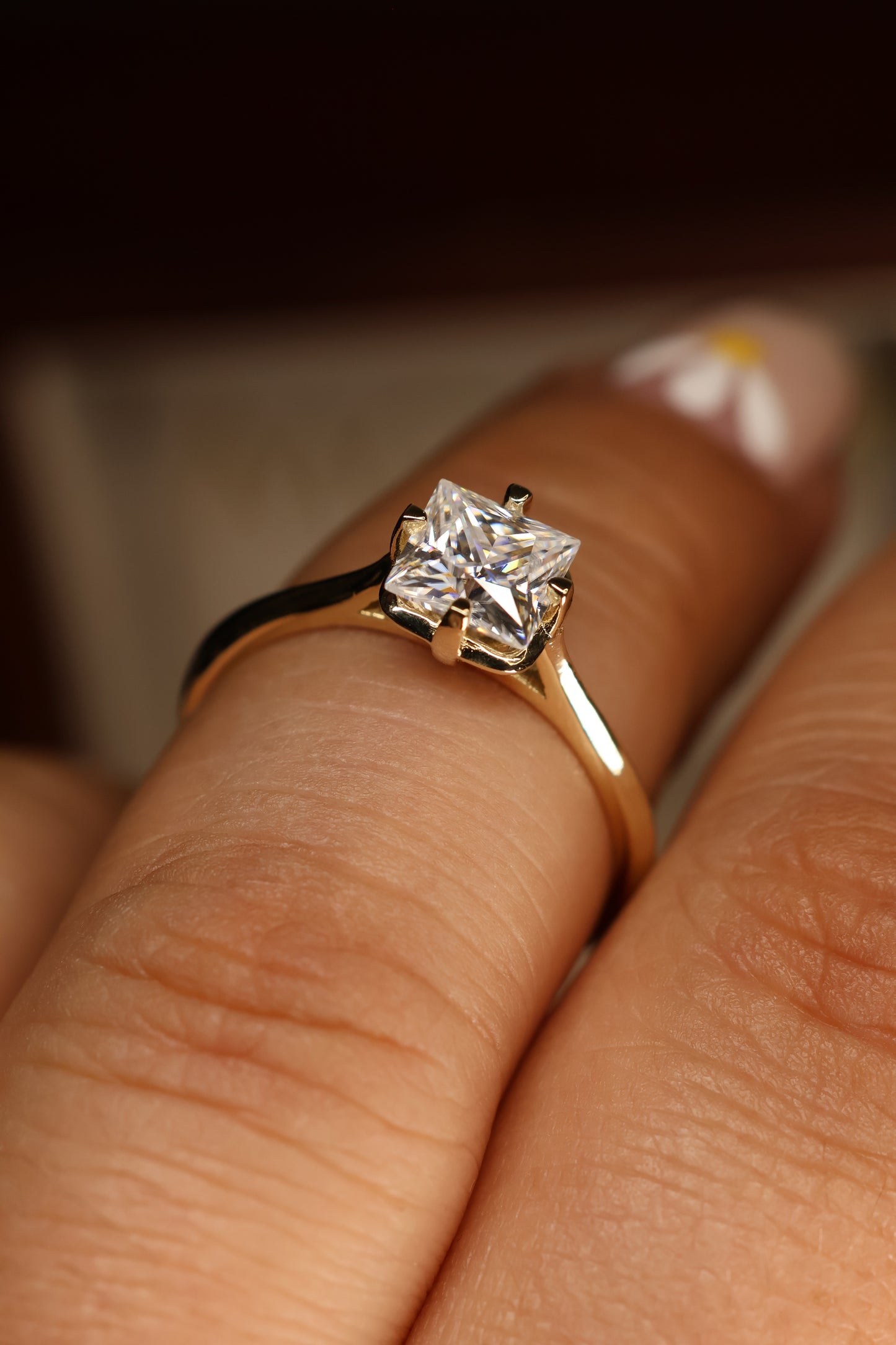Anillo Isadora en Oro Amarillo 14k 1.2cts con Moissanita GRA Modelo 15351