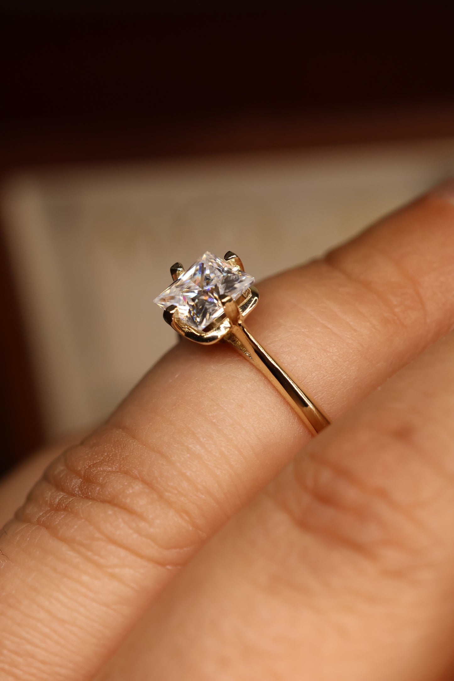 Anillo Isadora en Oro Amarillo 14k 1.2cts con Moissanita GRA Modelo 15351
