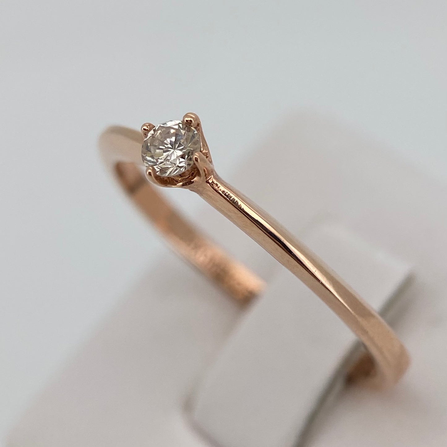 Anillo en Oro Rosa de 14k con Diamante Mod: OF1740