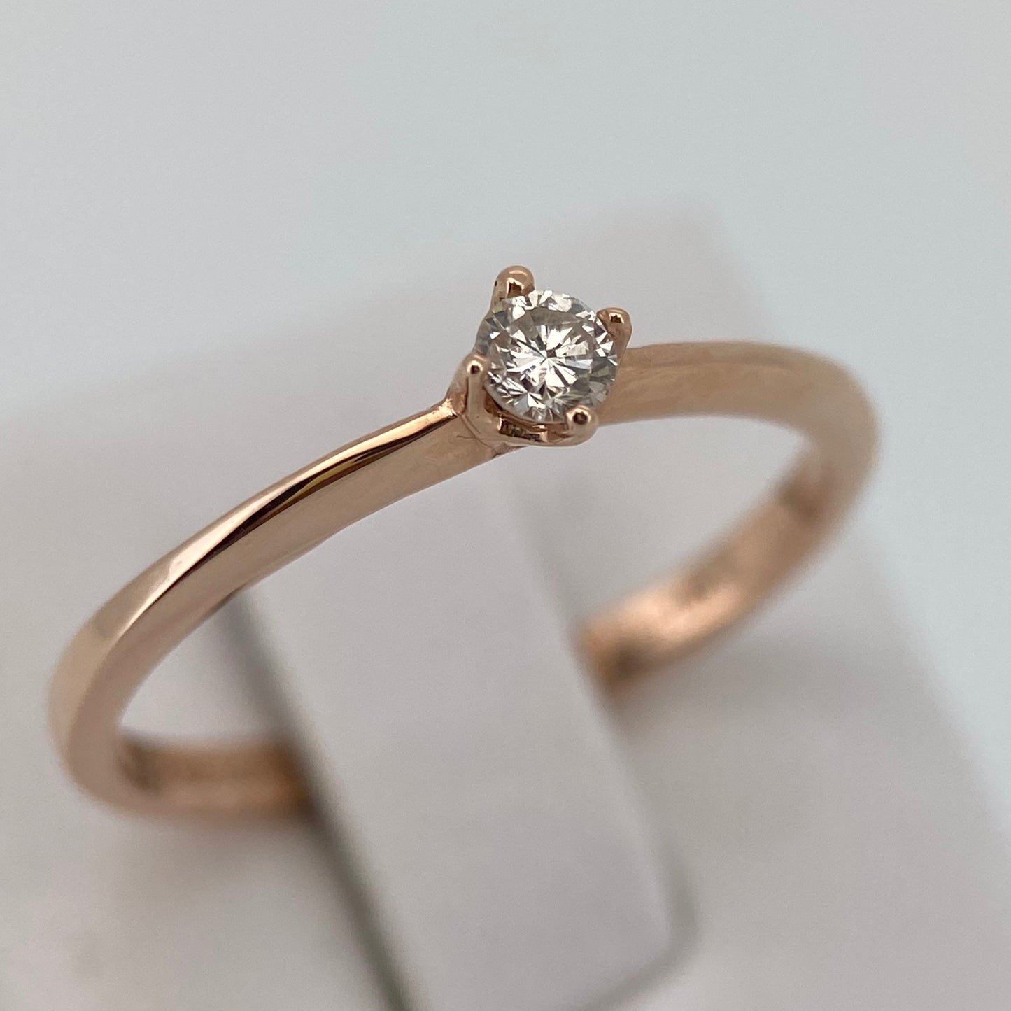 Anillo en Oro Rosa de 14k con Diamante Mod: OF1740