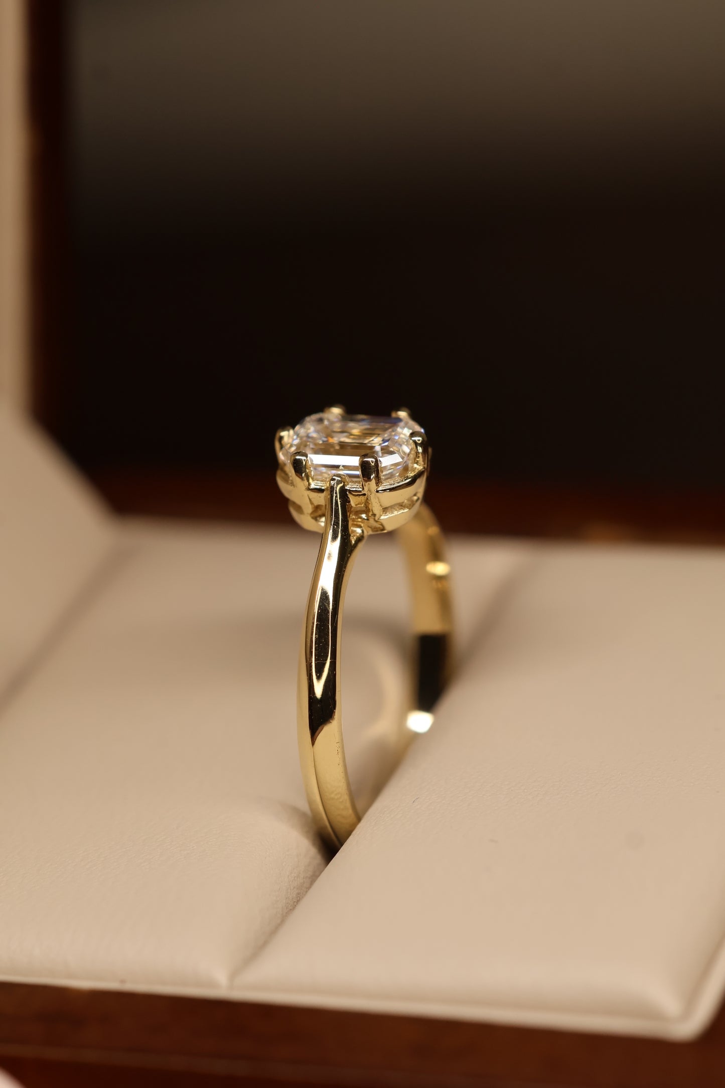 Anillo Lune Oro Amarillo 14K con Diamante de Laboratorio de 1.04ct | IGI