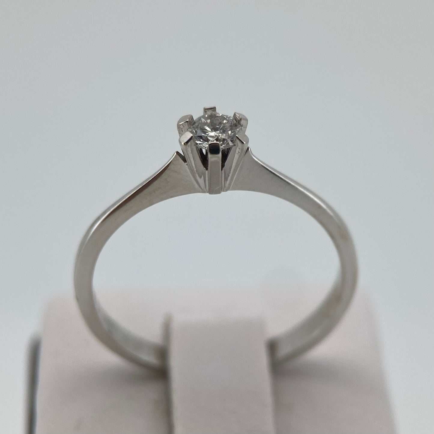Anillo en Oro blanco de 14k con Diamante Mod: OF1886
