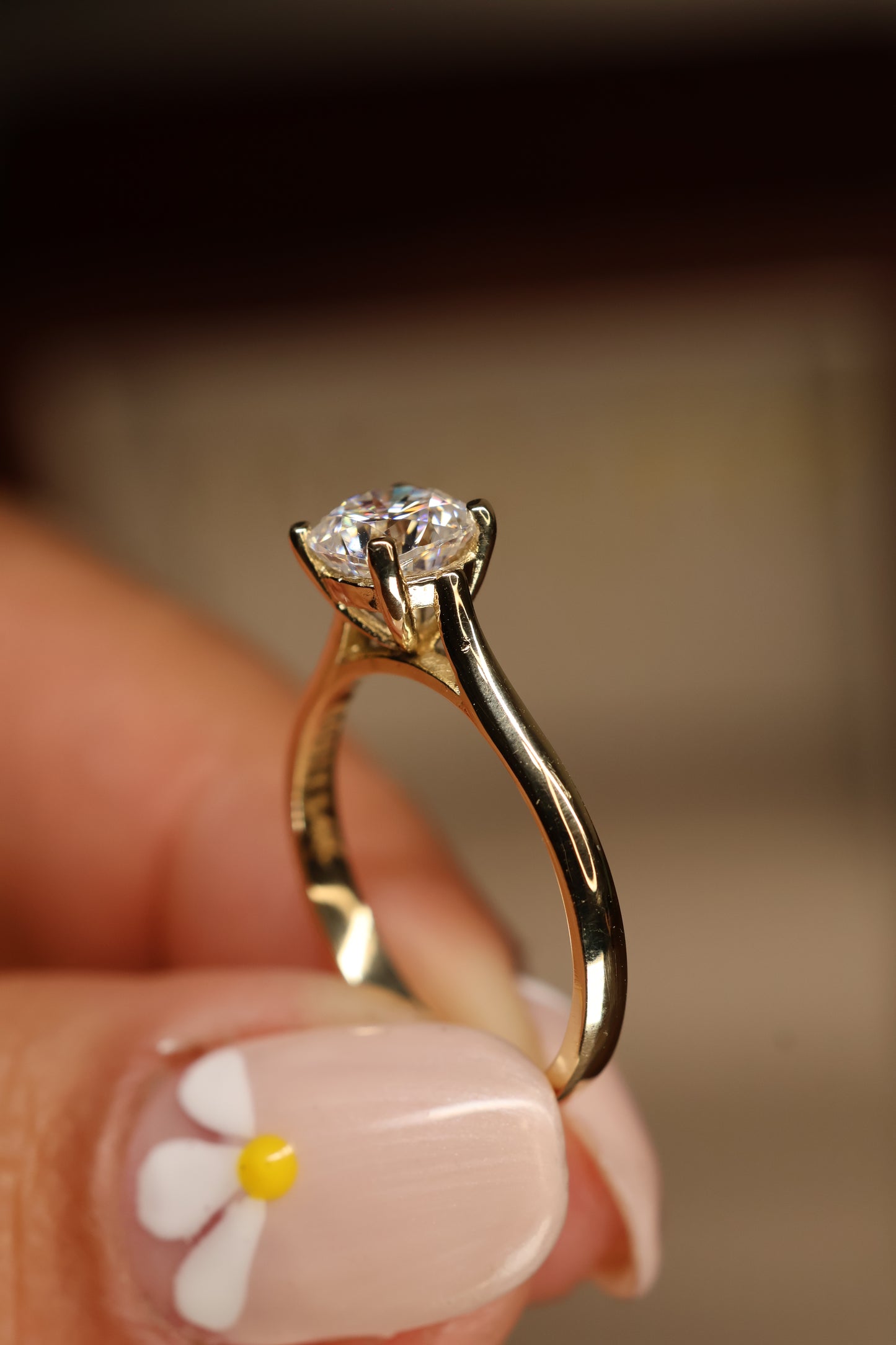 Anillo Estelle en Oro Amarillo 14k 1.0cts con Moissanita GRA Modelo 15353