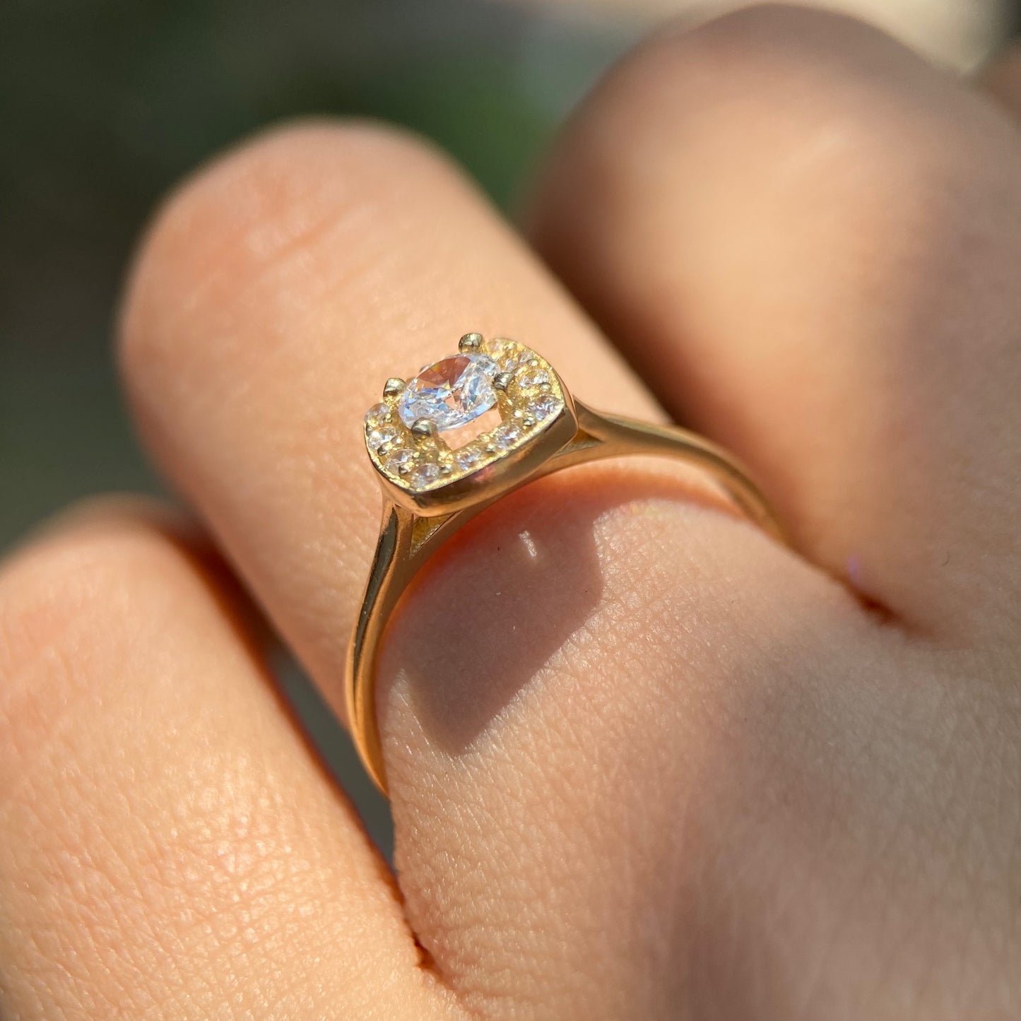 Anillo en Oro Amarillo 10k con Circonias Mod: 14799