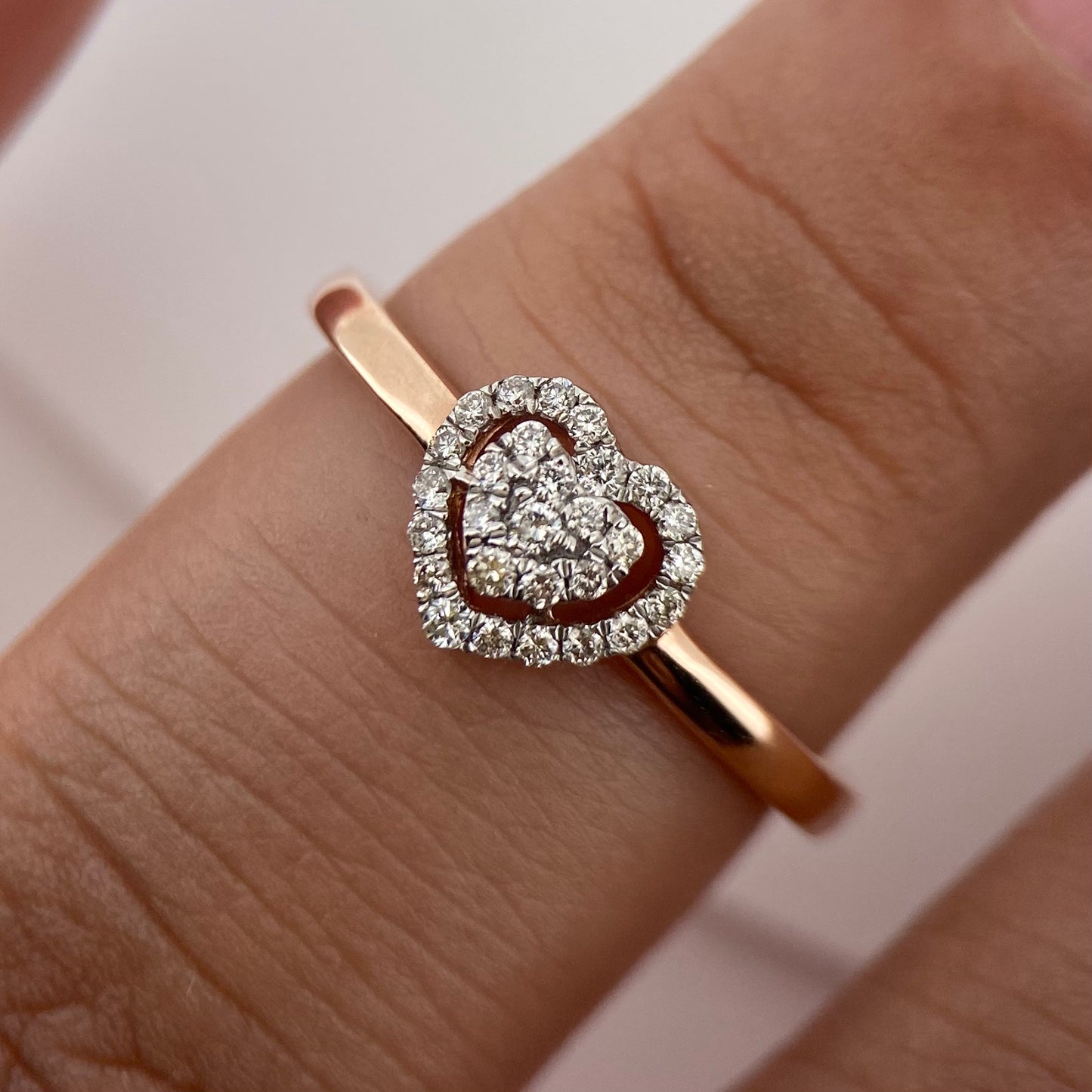 Anillo en Oro Rosa de 14k con Diamante Mod: OF1797