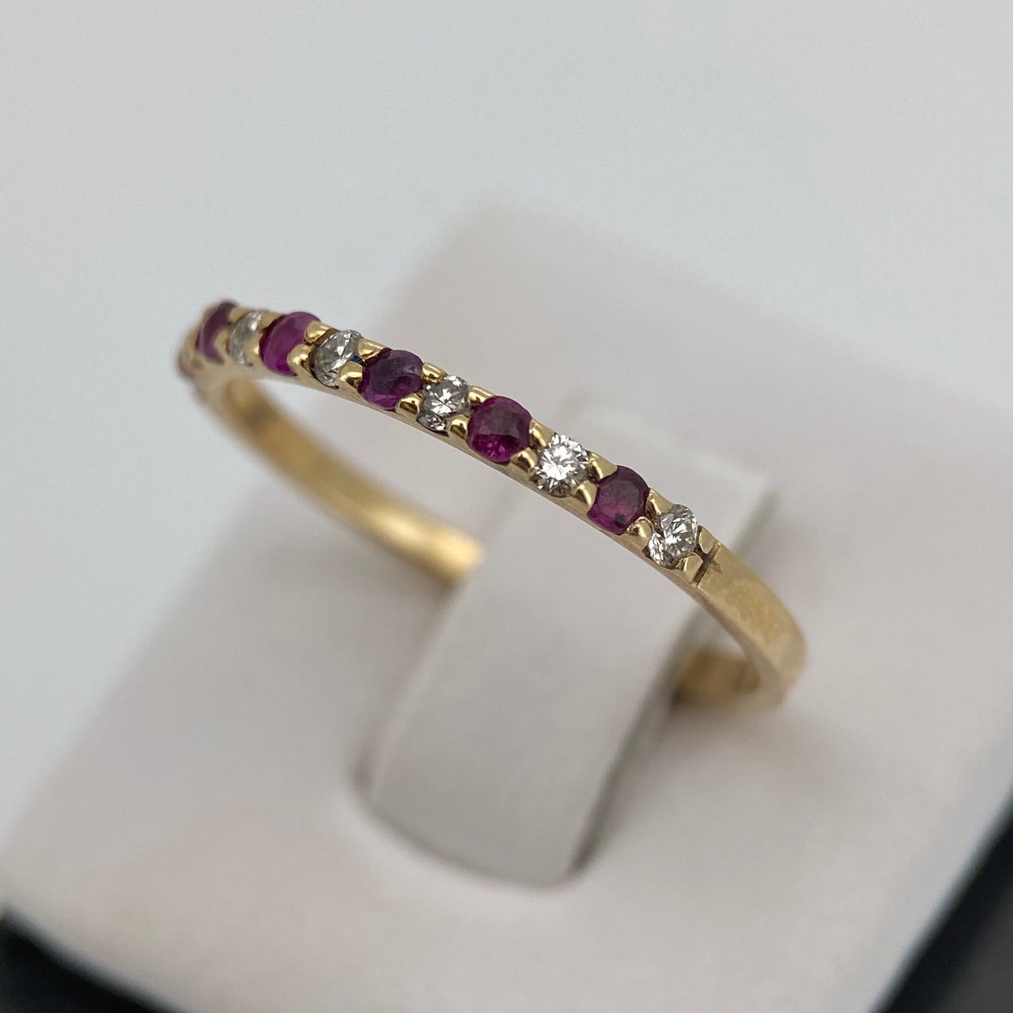 Anillo media churumbela en Oro Amarillo de 14k con Diamantes Mod: OF1556