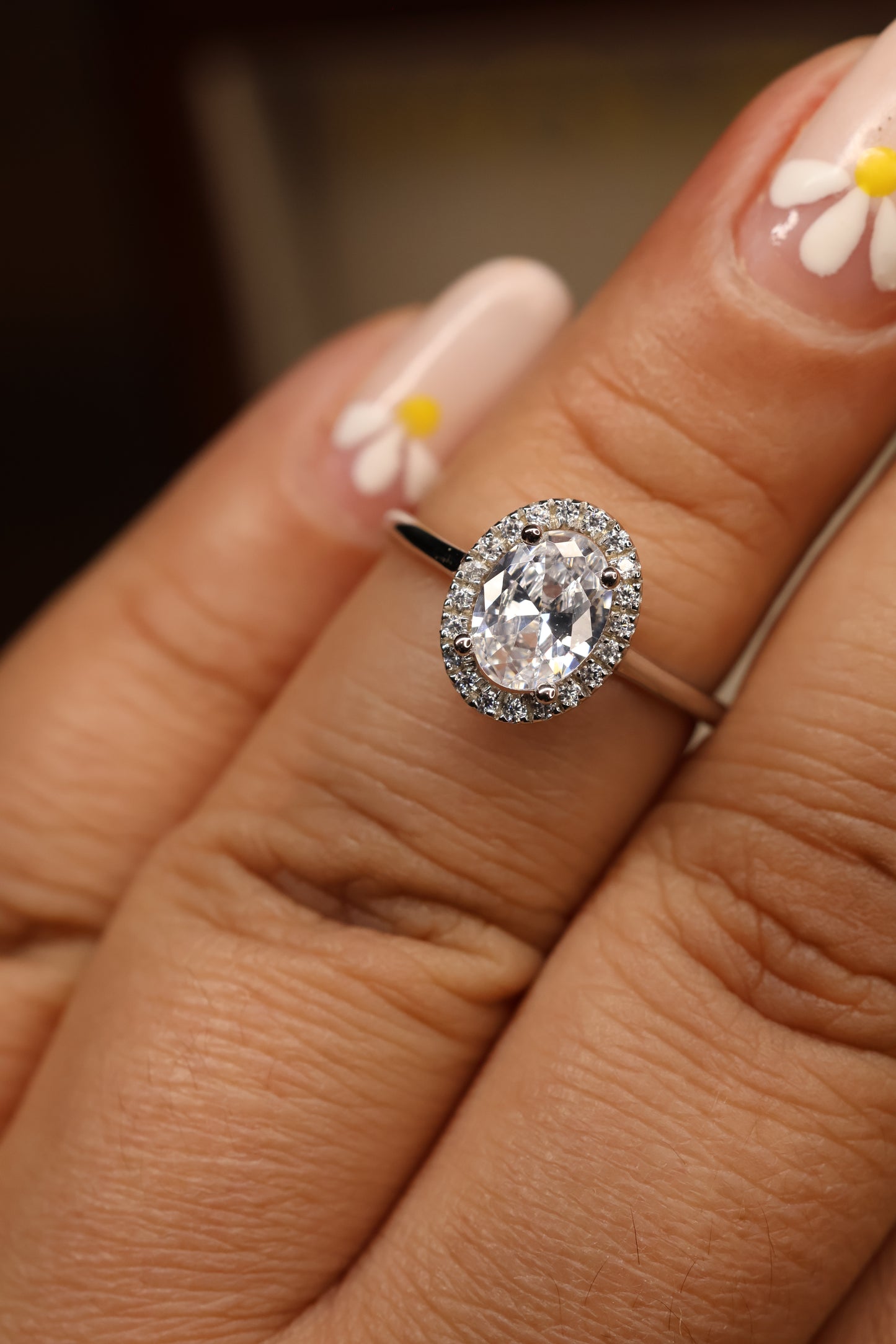 Anillo Sienna solitario en Oro Blanco 14k con Circonias Mod.15894