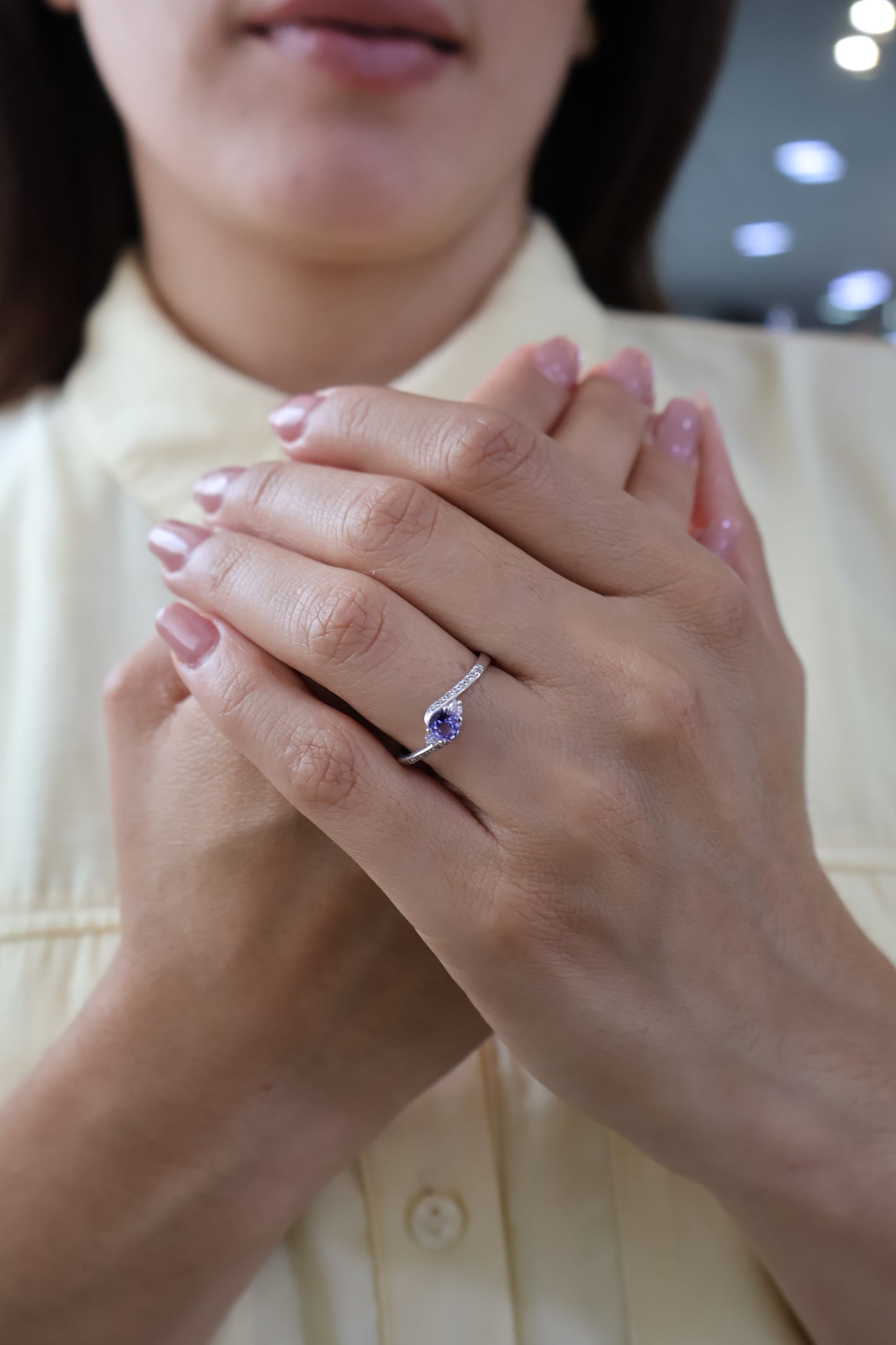 Anillo Eloise en Oro Blanco 14k con Tanzanita 0.50 ct