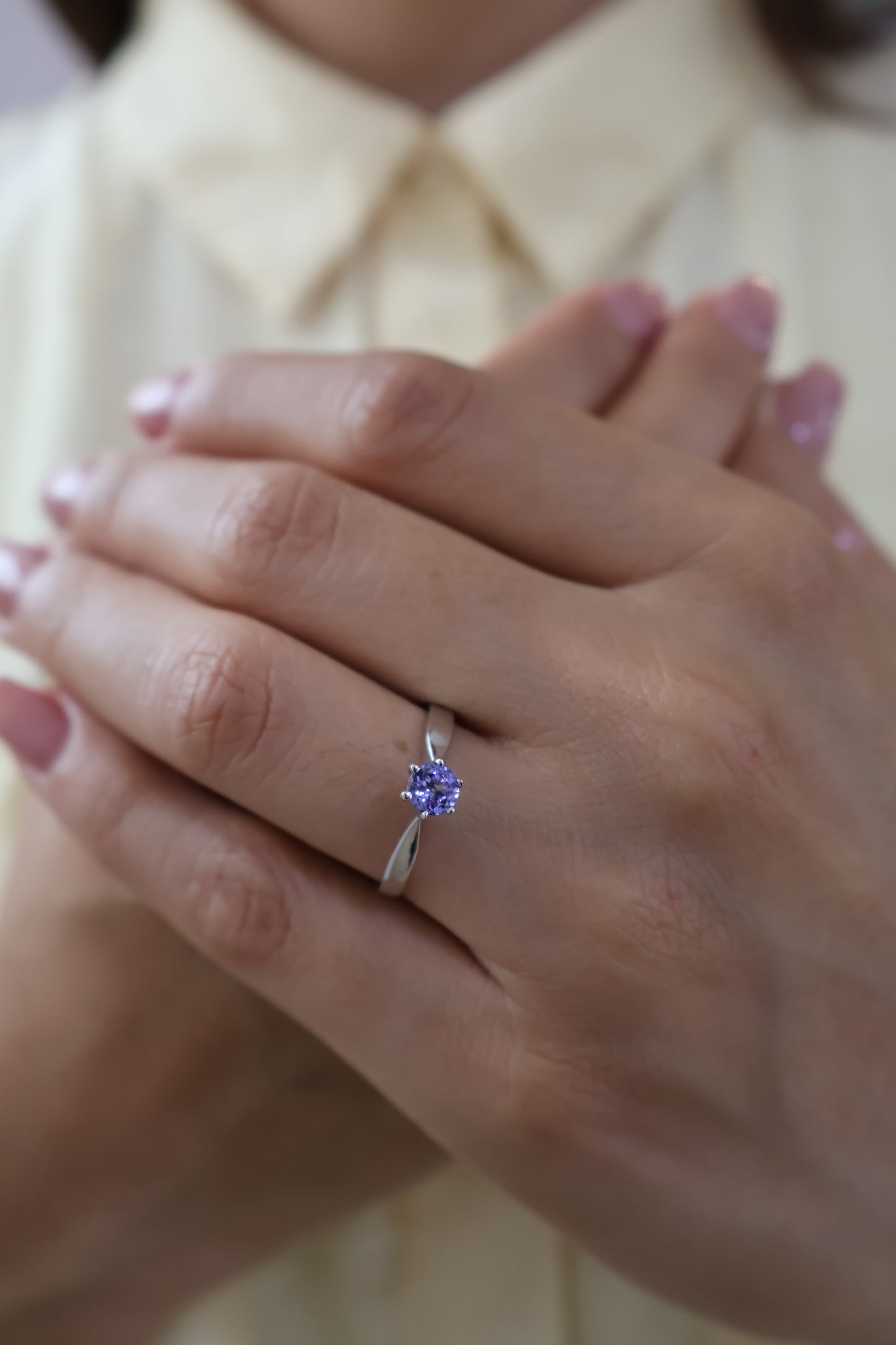 Anillo Melody en Oro Blanco 14k con Tanzanita 0.50 ct