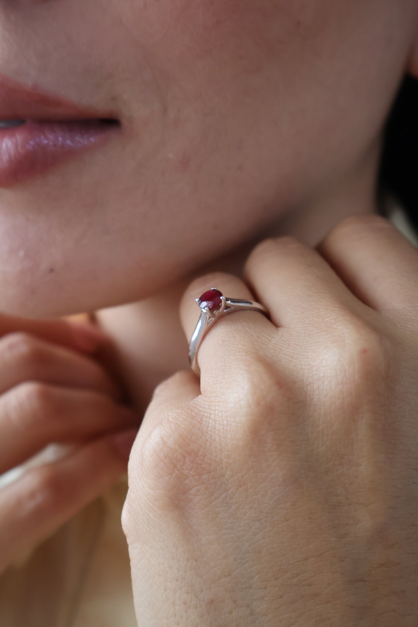 Anillo Margareth en Oro Blanco 14k con Rubi 0.50 ct
