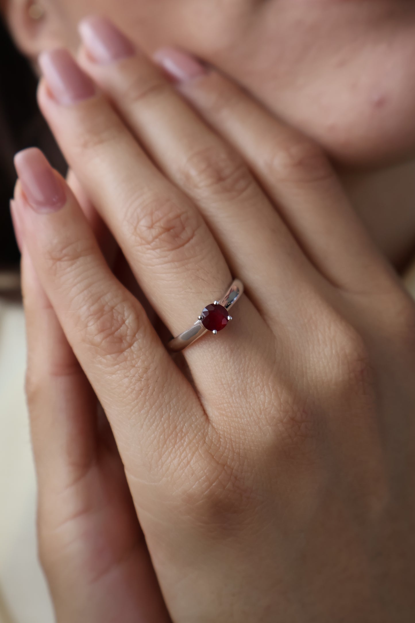 Anillo Margareth en Oro Blanco 14k con Rubi 0.50 ct
