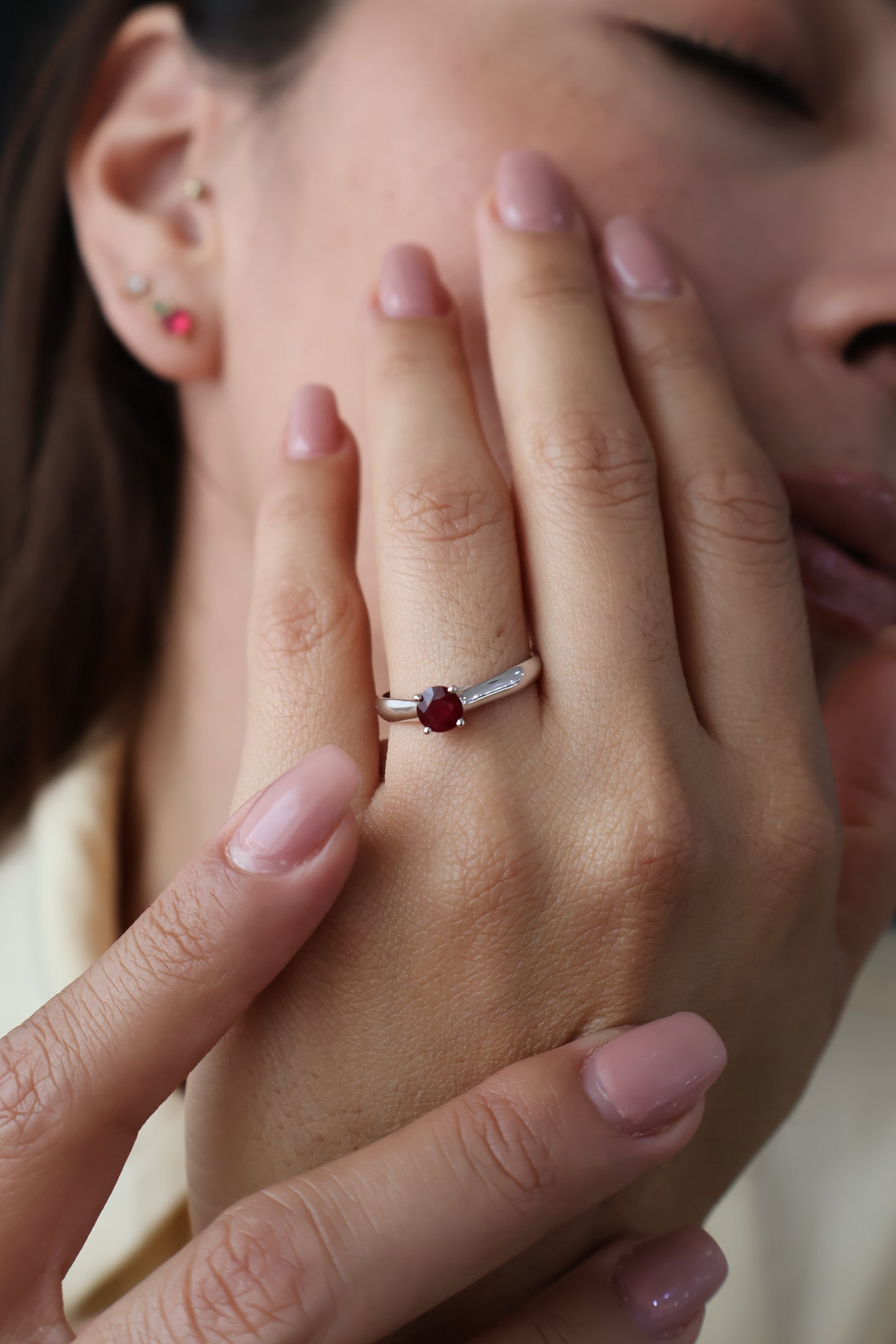 Anillo Margareth en Oro Blanco 14k con Rubi 0.50 ct
