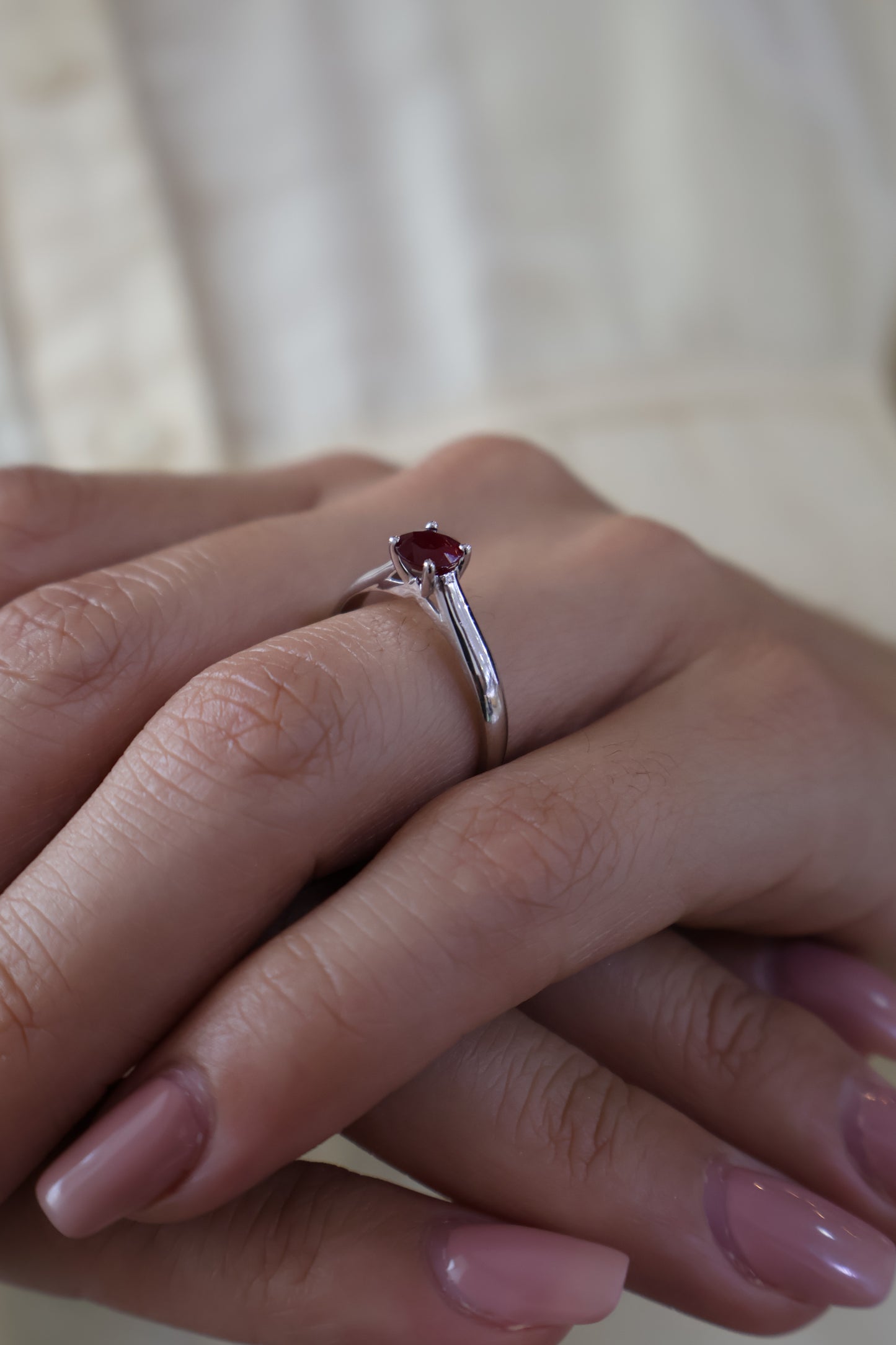 Anillo Margareth en Oro Blanco 14k con Rubi 0.50 ct