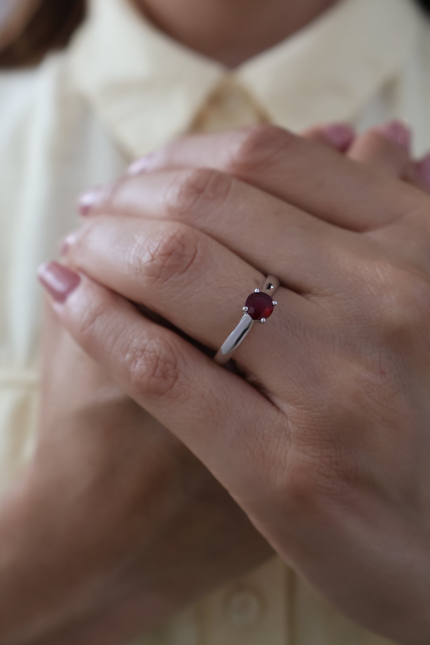 Anillo Margareth en Oro Blanco 14k con Rubi 0.50 ct