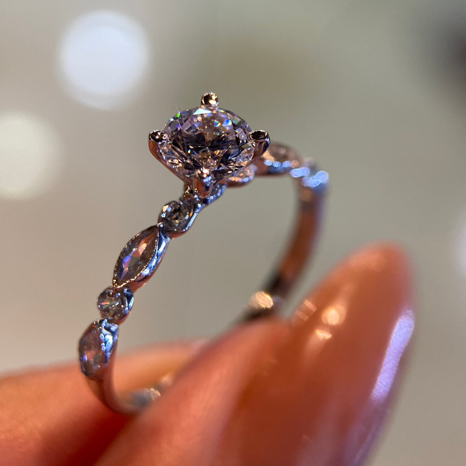 Anillo de compromiso en oro