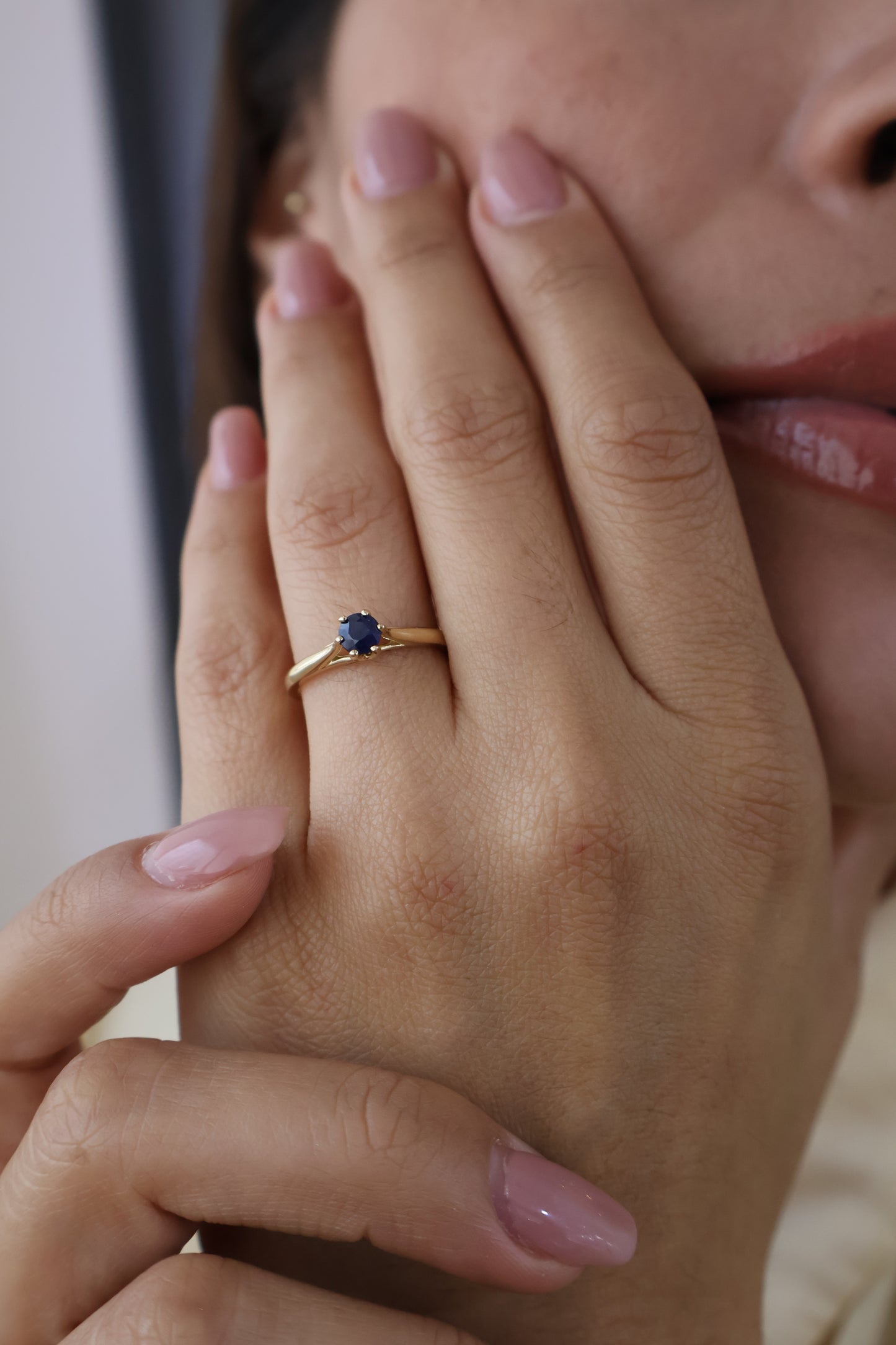 Anillo Kylie en Oro Amarillo 14k con Zafiro 0.50 ct