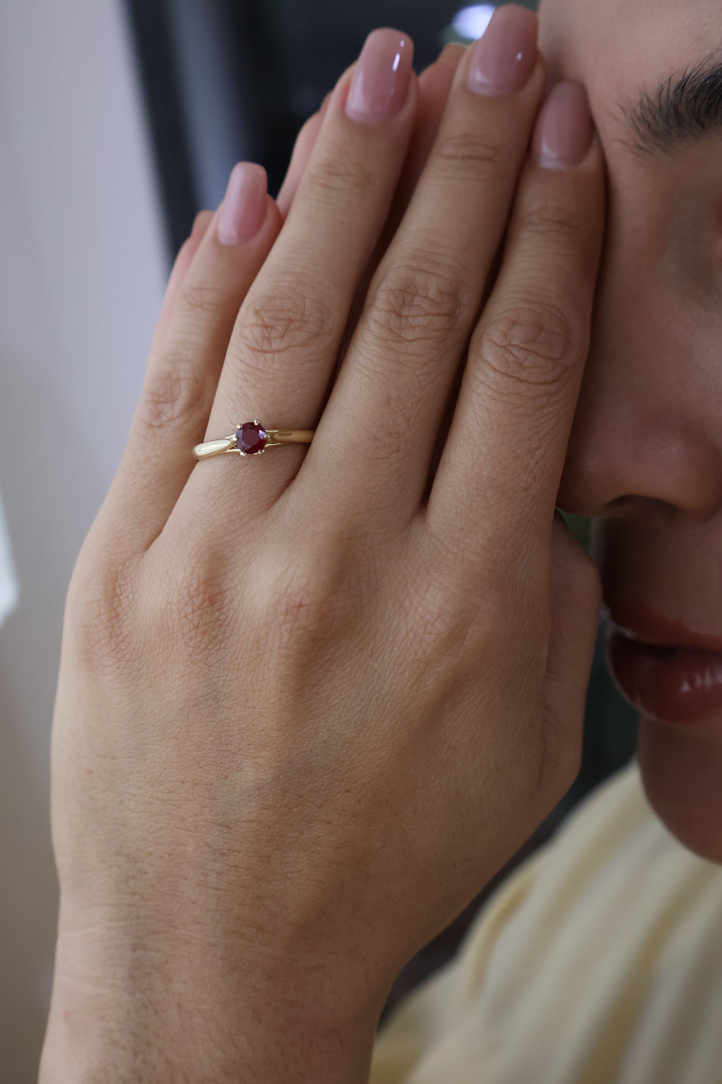 Anillo Ember con Oro Amarillo 14k con Rubi 0.50 ct